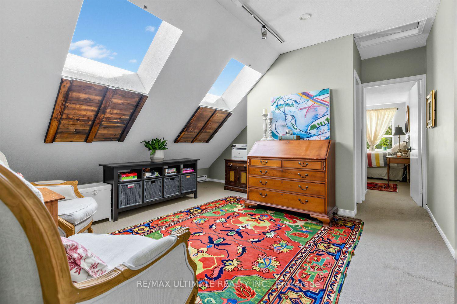 Photo 17 of 185 Castlefield Avenue, Toronto, Yonge-Eglinton — HOMEH
