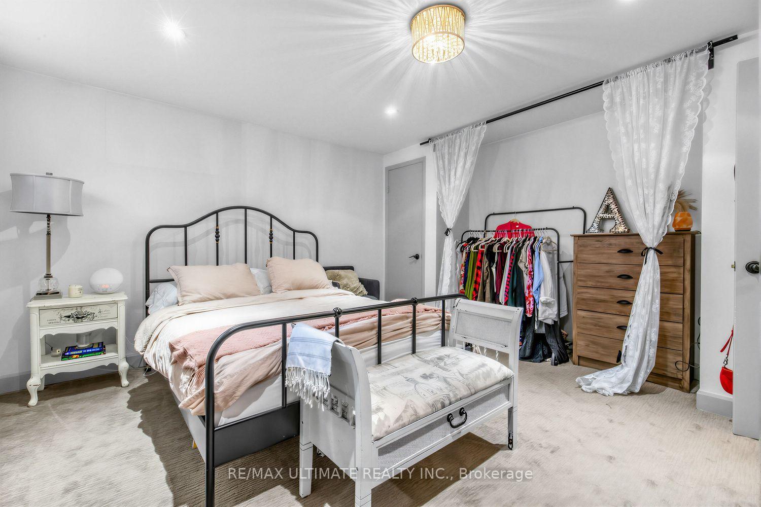 Photo 43 of 185 Castlefield Avenue, Toronto, Yonge-Eglinton — HOMEH