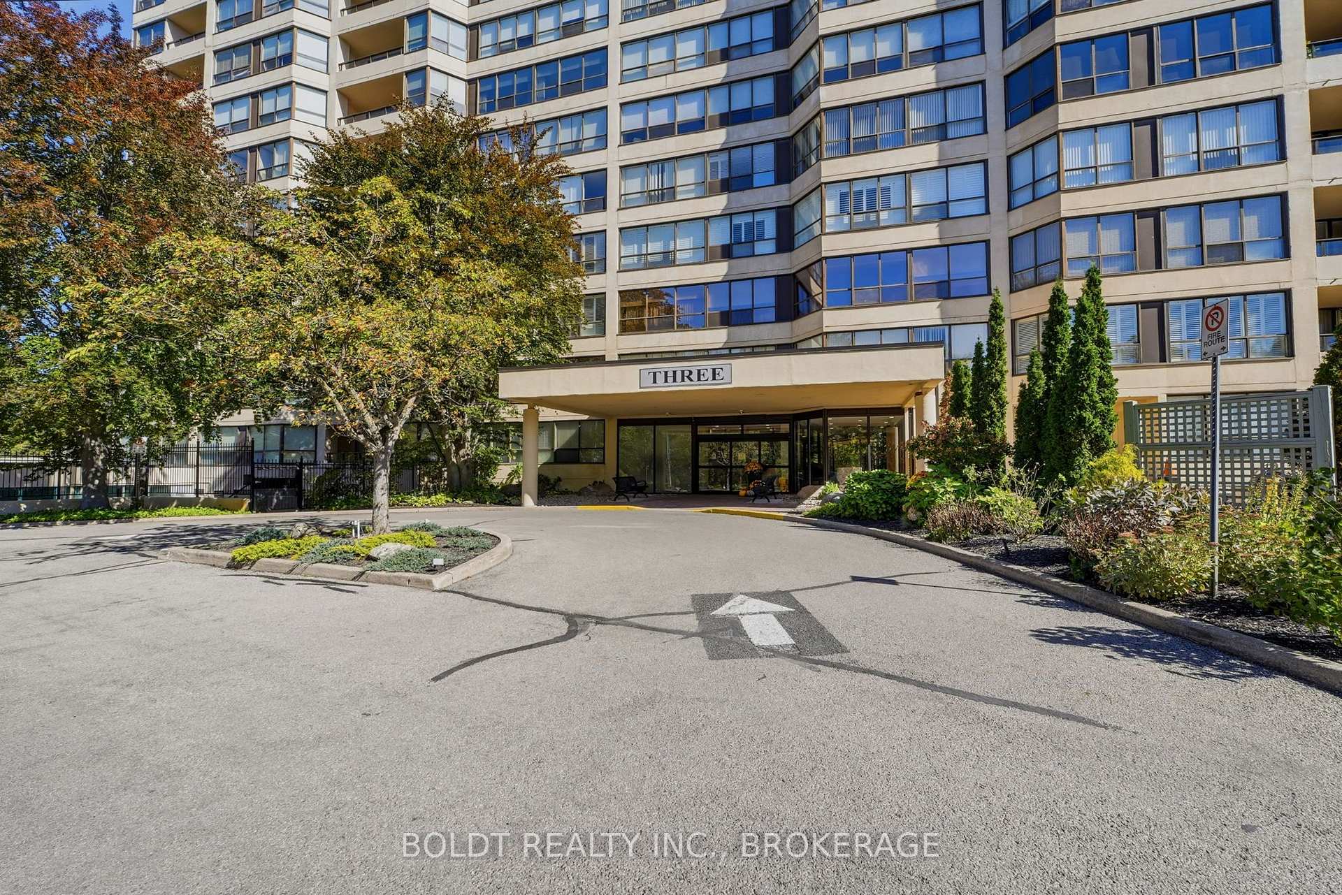 Photo 4 of Unit 505, 3 Towering Heights Boulevard, St. Catharines, Glendale/Glenridge — HOMEH