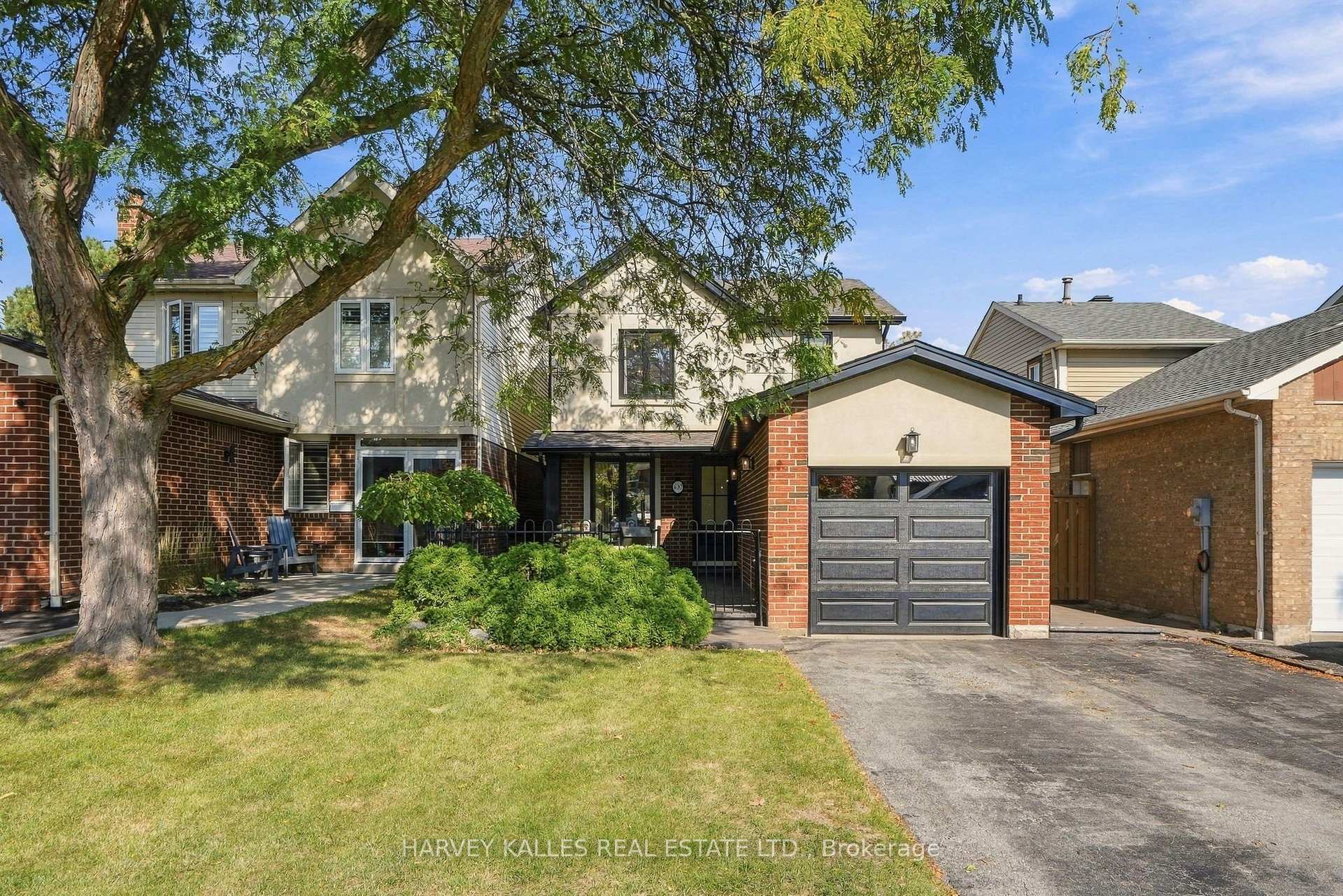 Photo 43 of 4181 Stonemason Crescent, Mississauga, Erin Mills — HOMEH