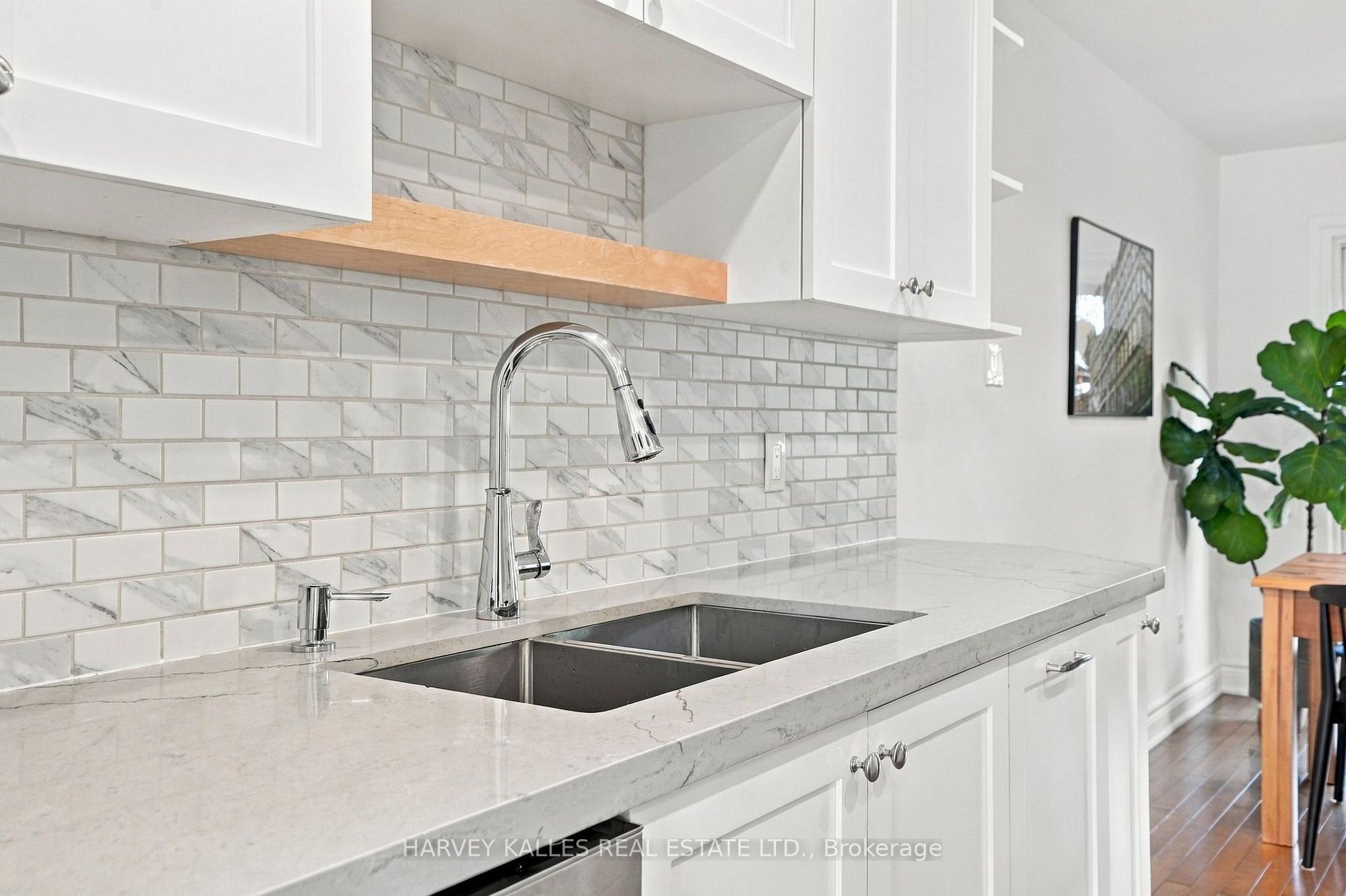 Photo 10 of 4181 Stonemason Crescent, Mississauga, Erin Mills — HOMEH
