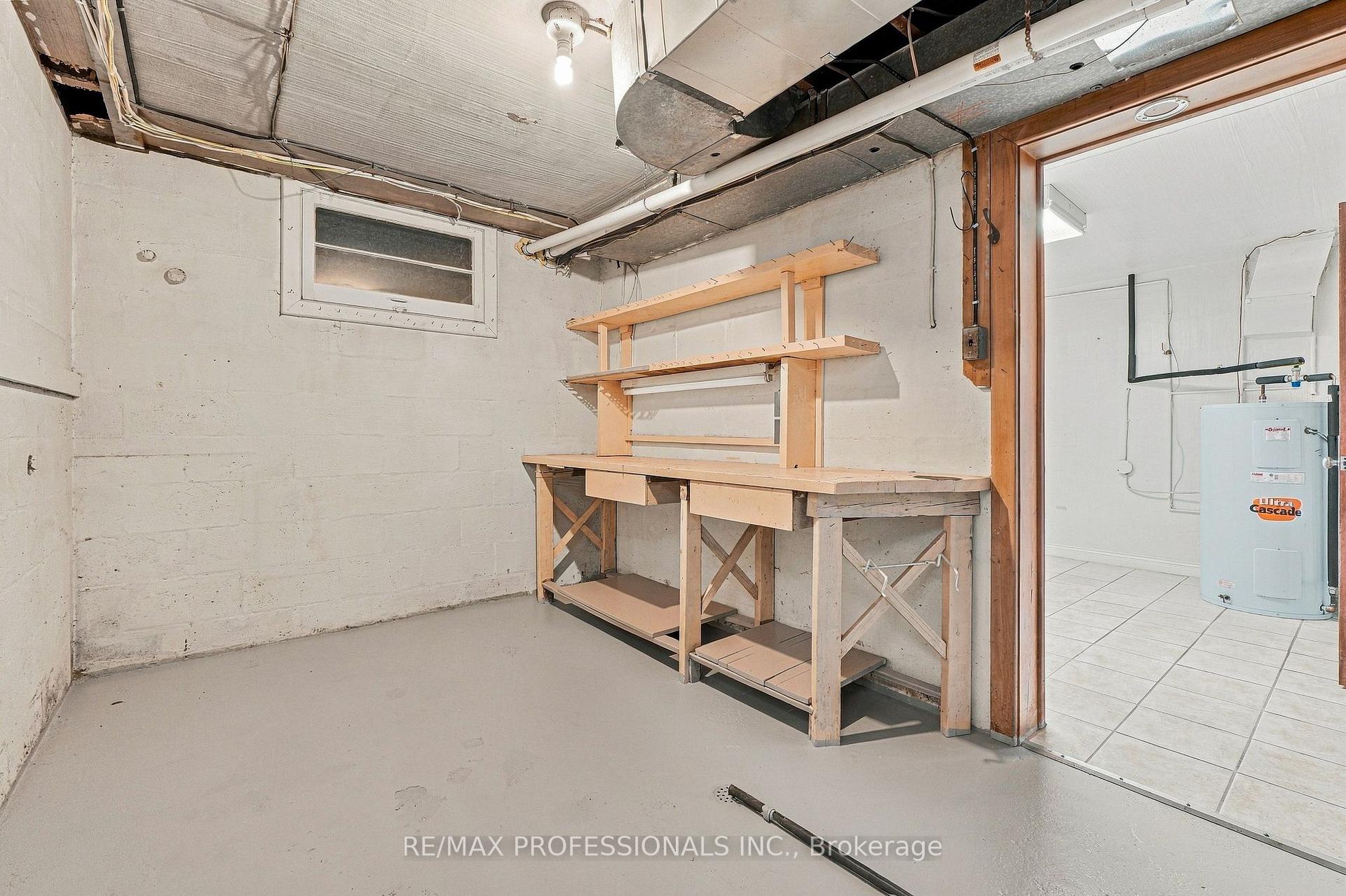 Photo 40 of 8 Northolt Court, Etobicoke, Edenbridge-Humber Valley — HOMEH