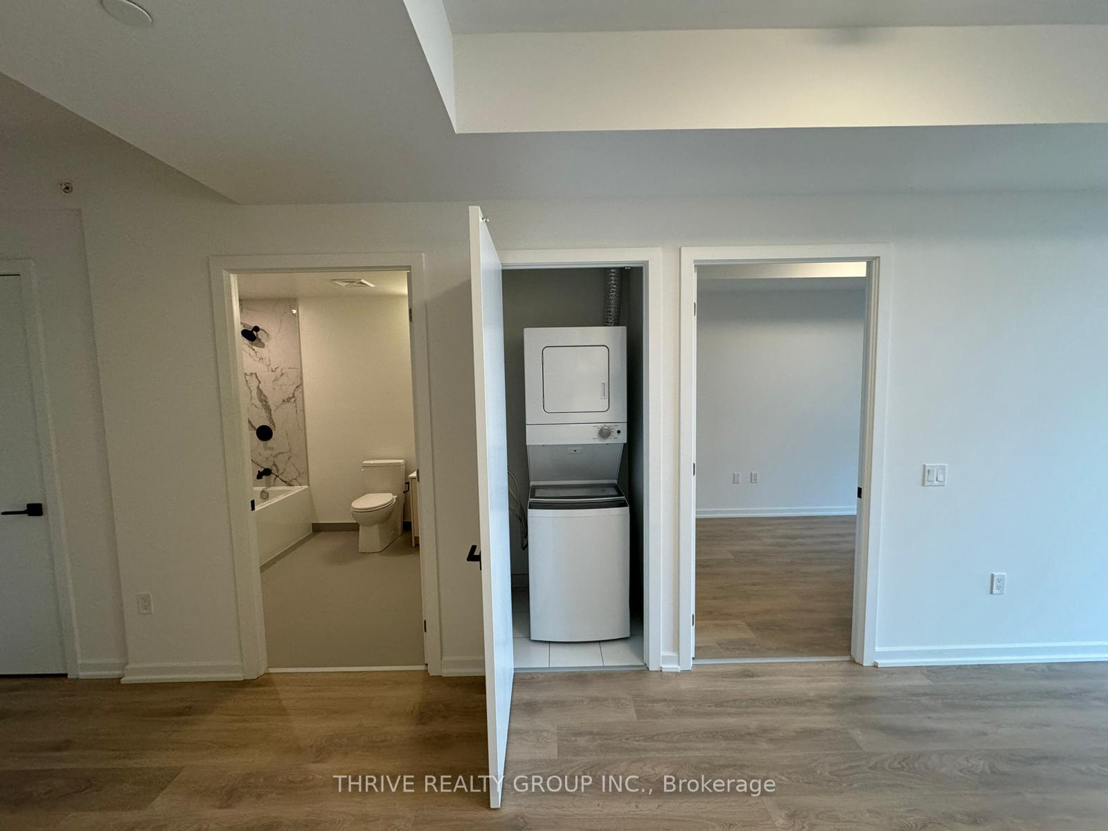 Photo 6 of Unit 2307, 10 Graphophone Grove, Toronto, Dovercourt-Wallace Emerson-Junction — HOMEH