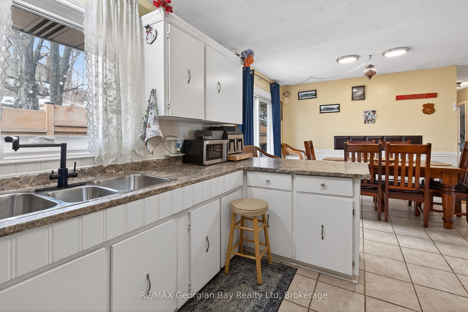 Photo 10 of 480 Broderick Street, Tay, Port McNicoll — HOMEH