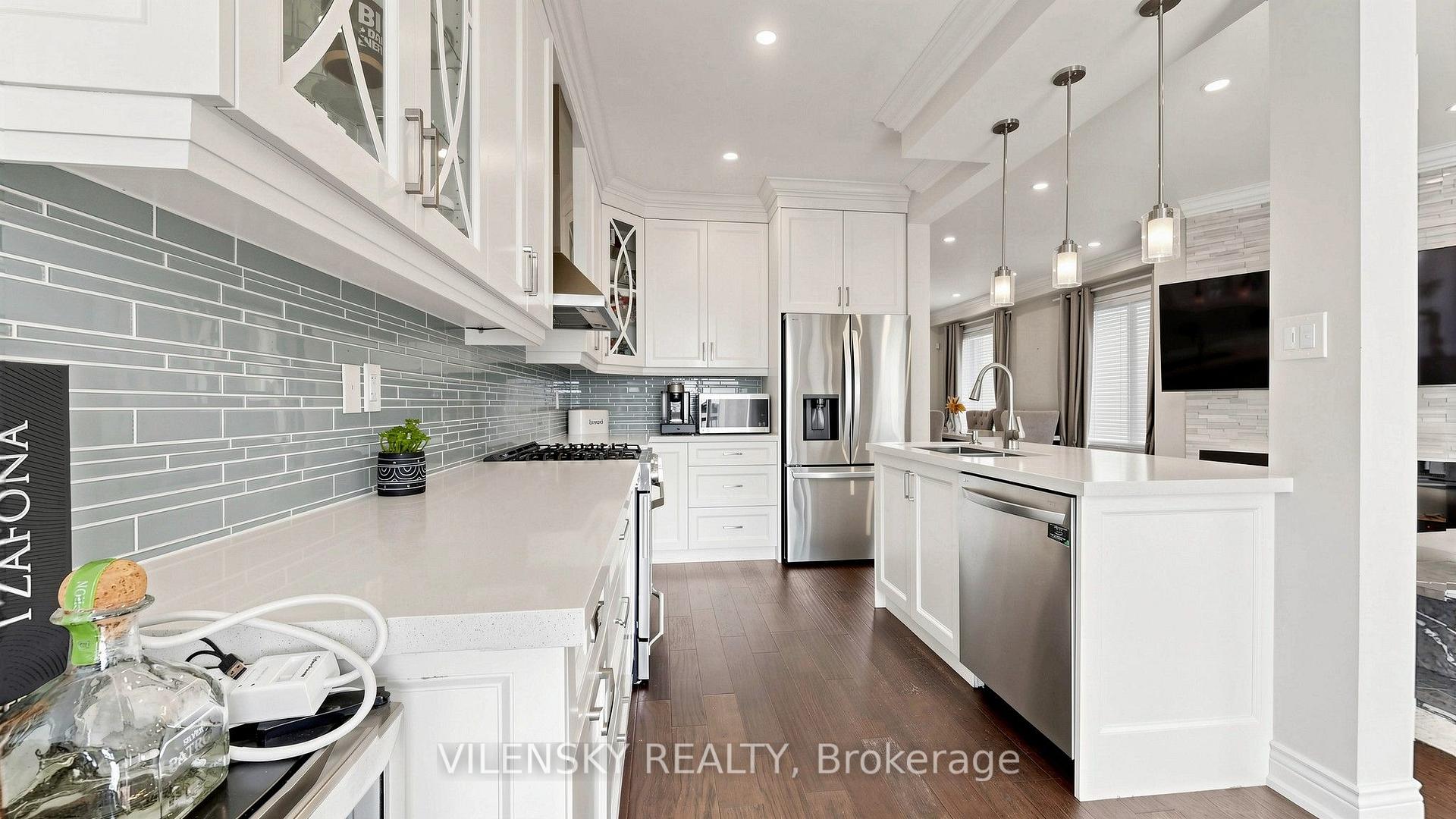 Photo 2 of 66 Catalpa Crescent, Vaughan, Patterson — HOMEH