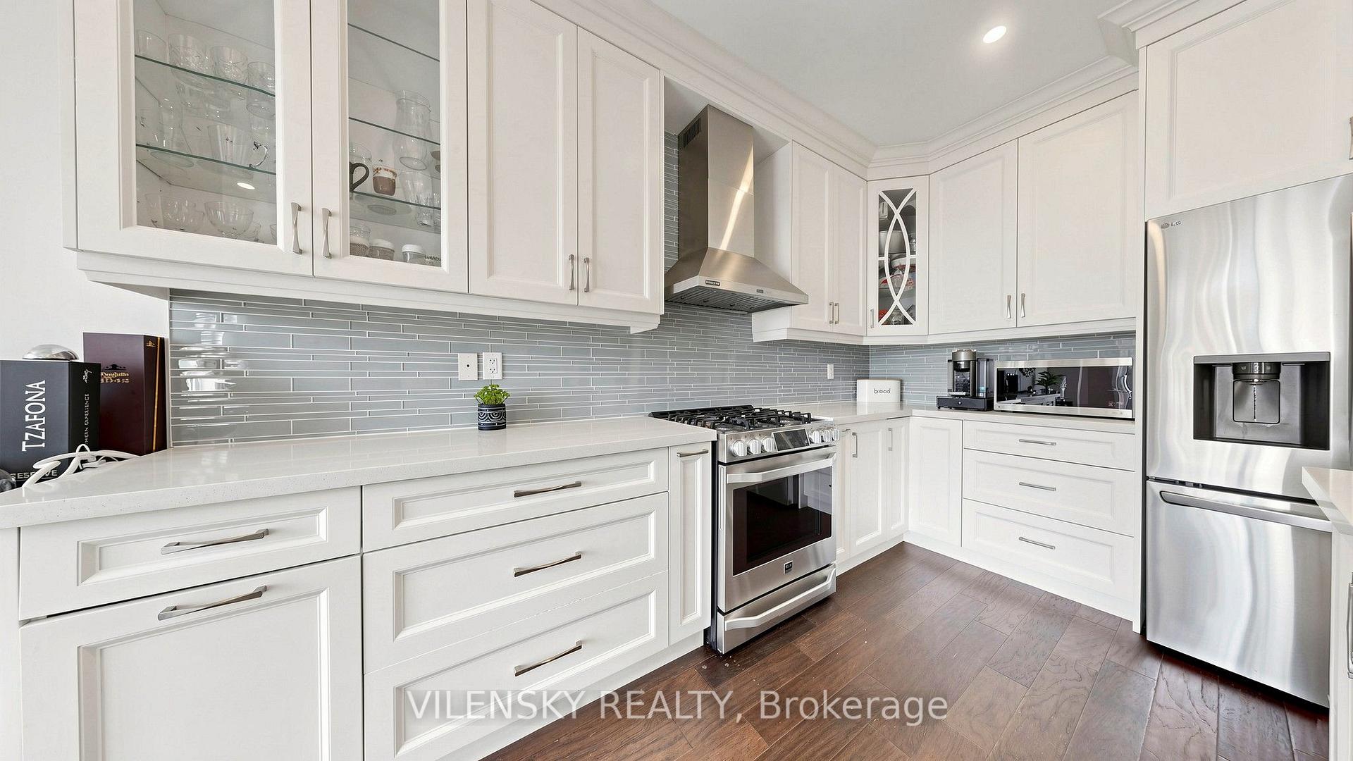 Photo 5 of 66 Catalpa Crescent, Vaughan, Patterson — HOMEH