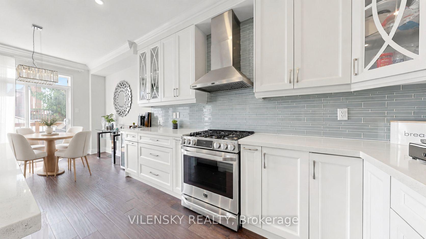 Photo 6 of 66 Catalpa Crescent, Vaughan, Patterson — HOMEH