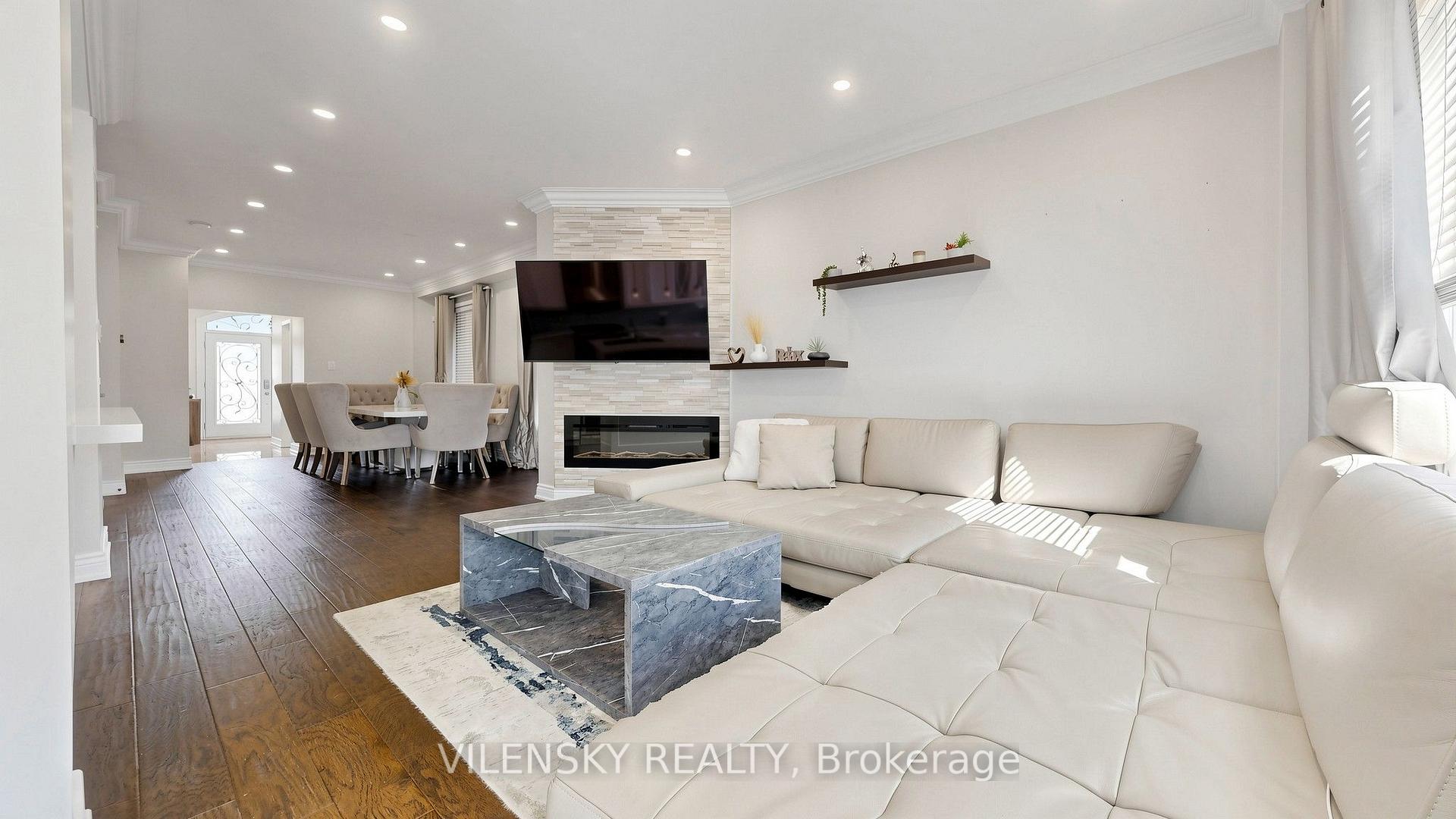 Photo 10 of 66 Catalpa Crescent, Vaughan, Patterson — HOMEH