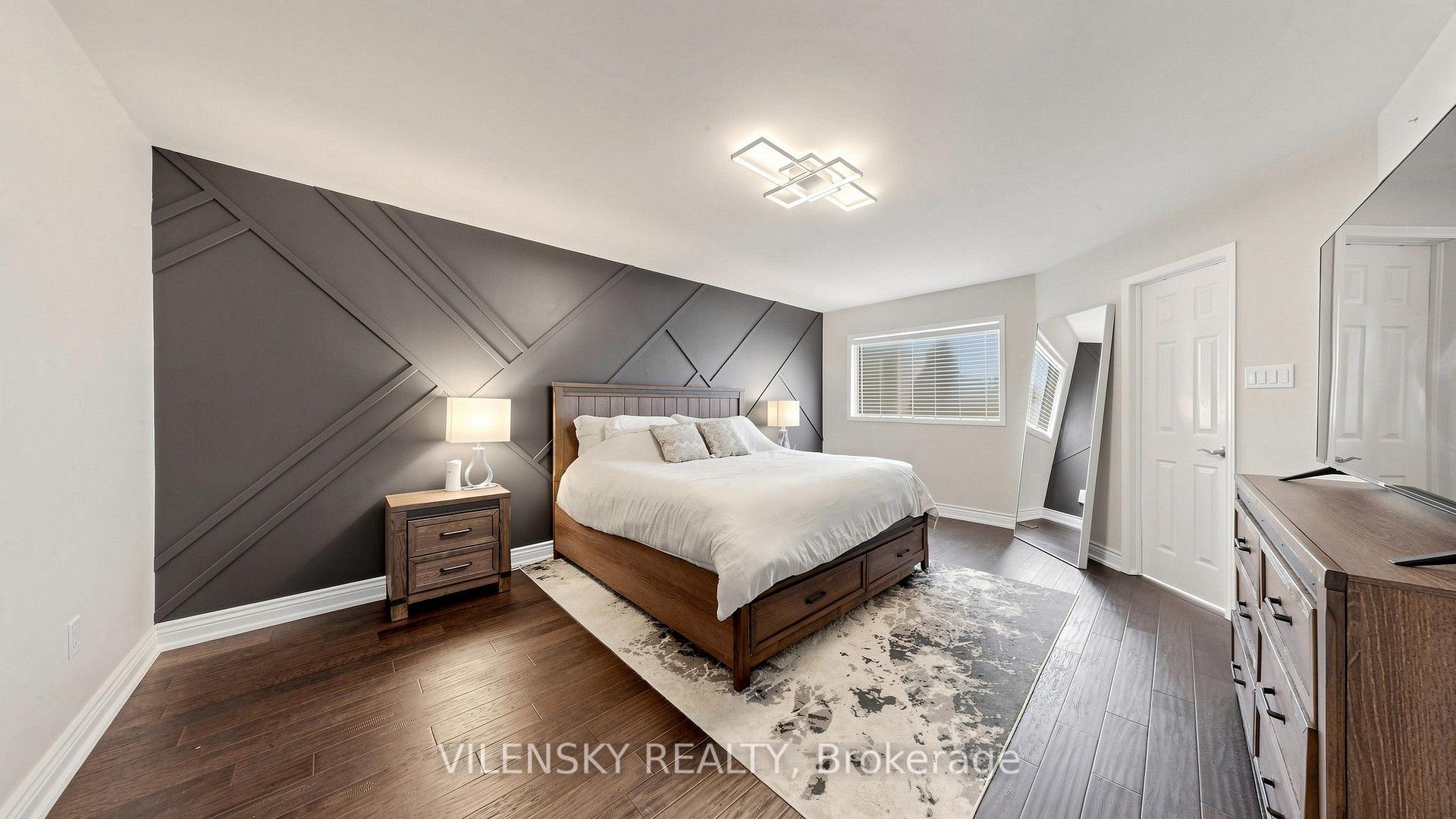 Photo 14 of 66 Catalpa Crescent, Vaughan, Patterson — HOMEH