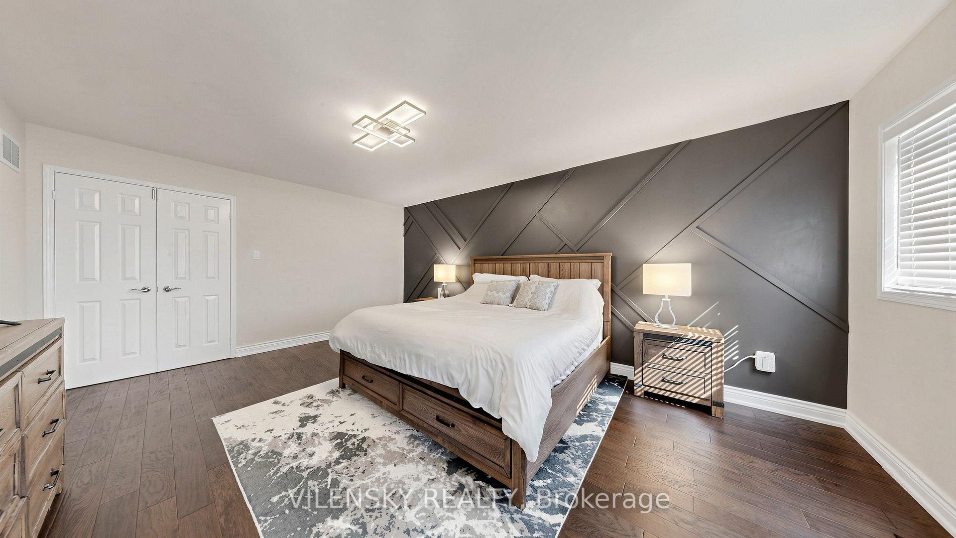 Photo 15 of 66 Catalpa Crescent, Vaughan, Patterson — HOMEH