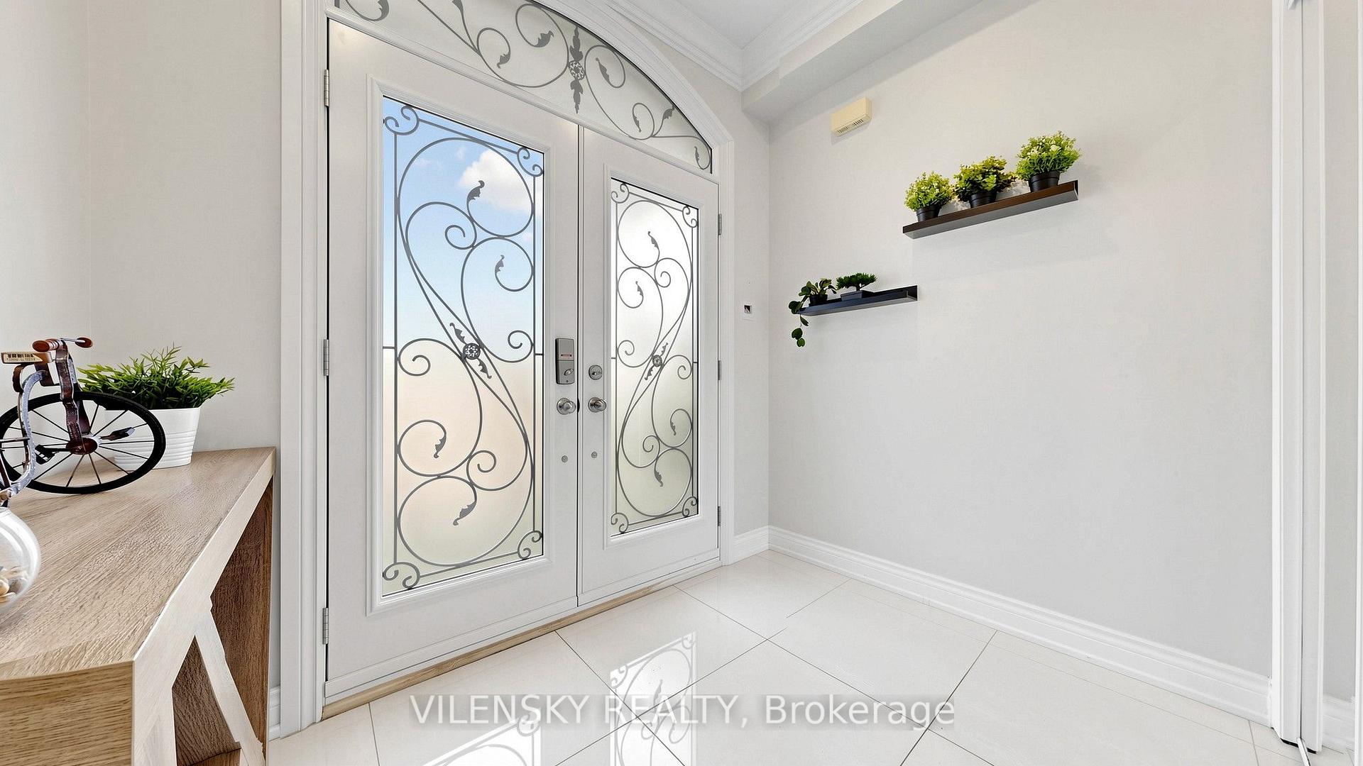 Photo 43 of 66 Catalpa Crescent, Vaughan, Patterson — HOMEH
