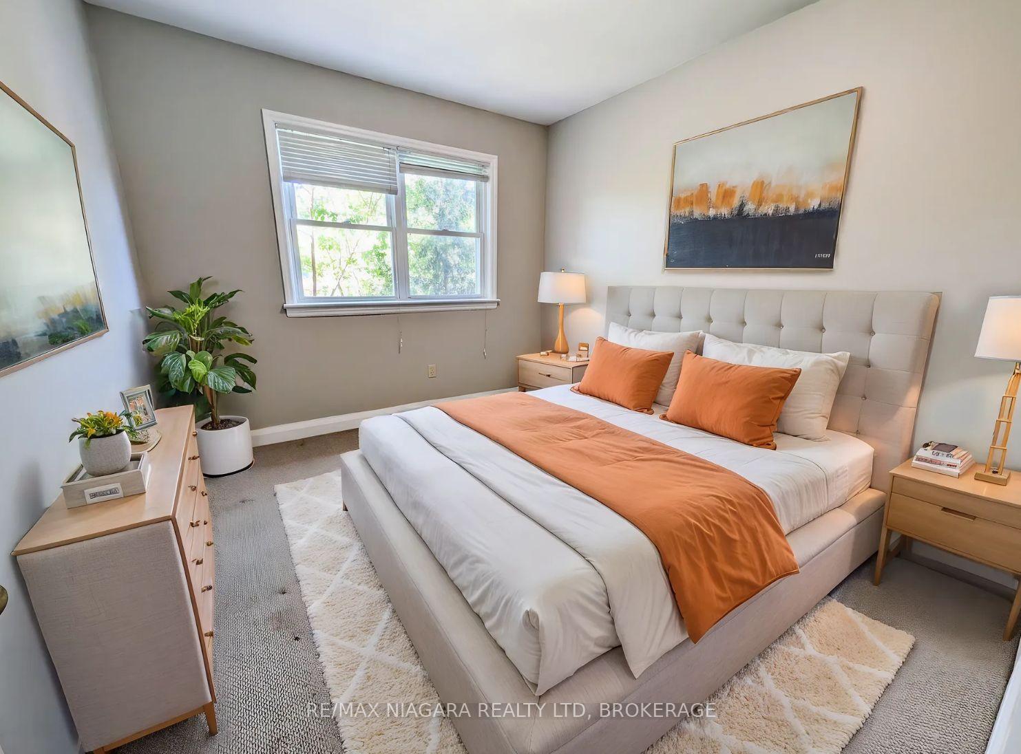 Photo 8 of 106 Haig Street, St. Catharines, Haig — HOMEH