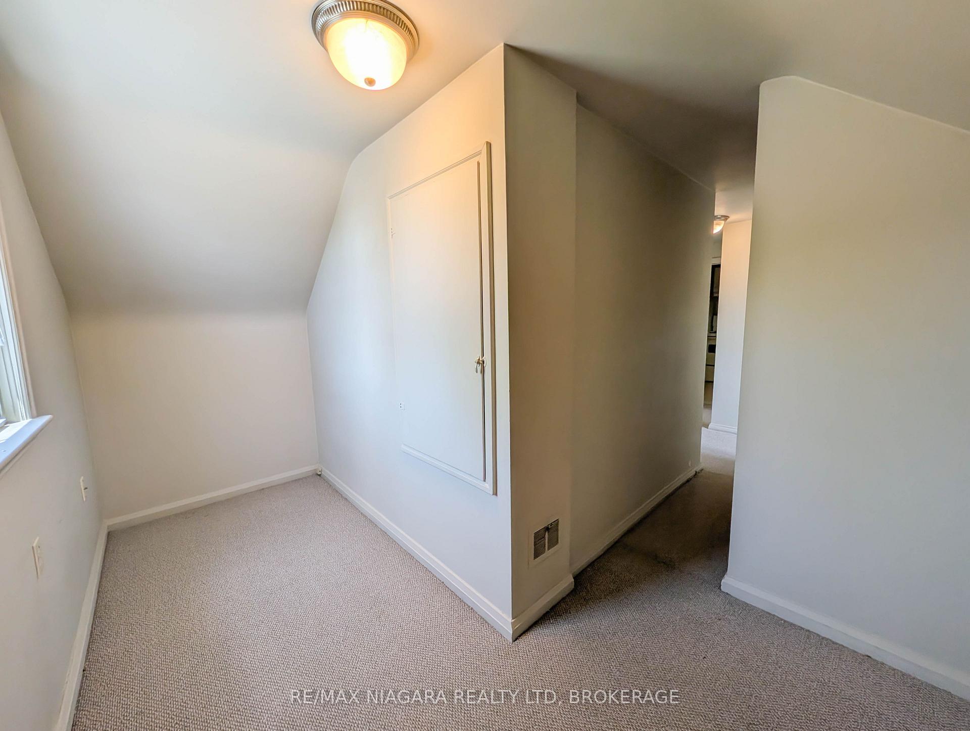 Photo 23 of 106 Haig Street, St. Catharines, Haig — HOMEH
