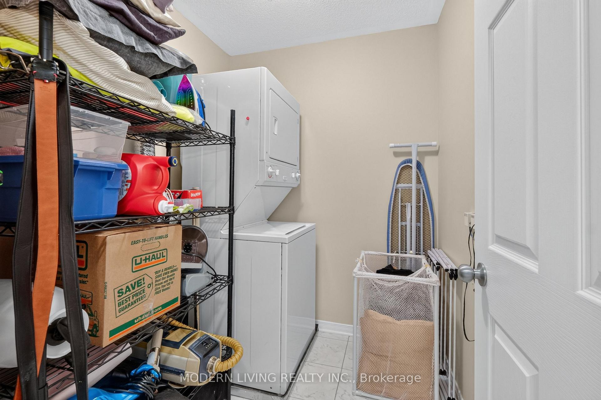 Photo 27 of 1082 Redtail Private, Ottawa, Cyrville — HOMEH