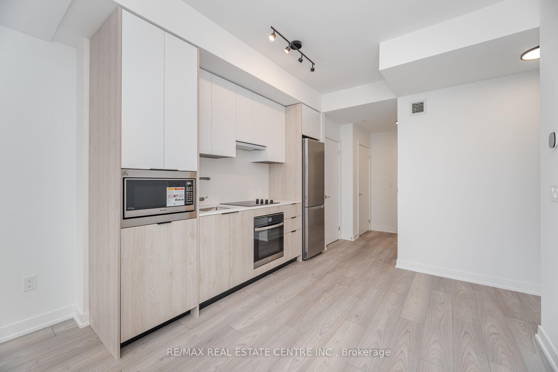 Photo 7 of Unit 432, 1007 The Queensway, Etobicoke, Islington-City Centre West — HOMEH