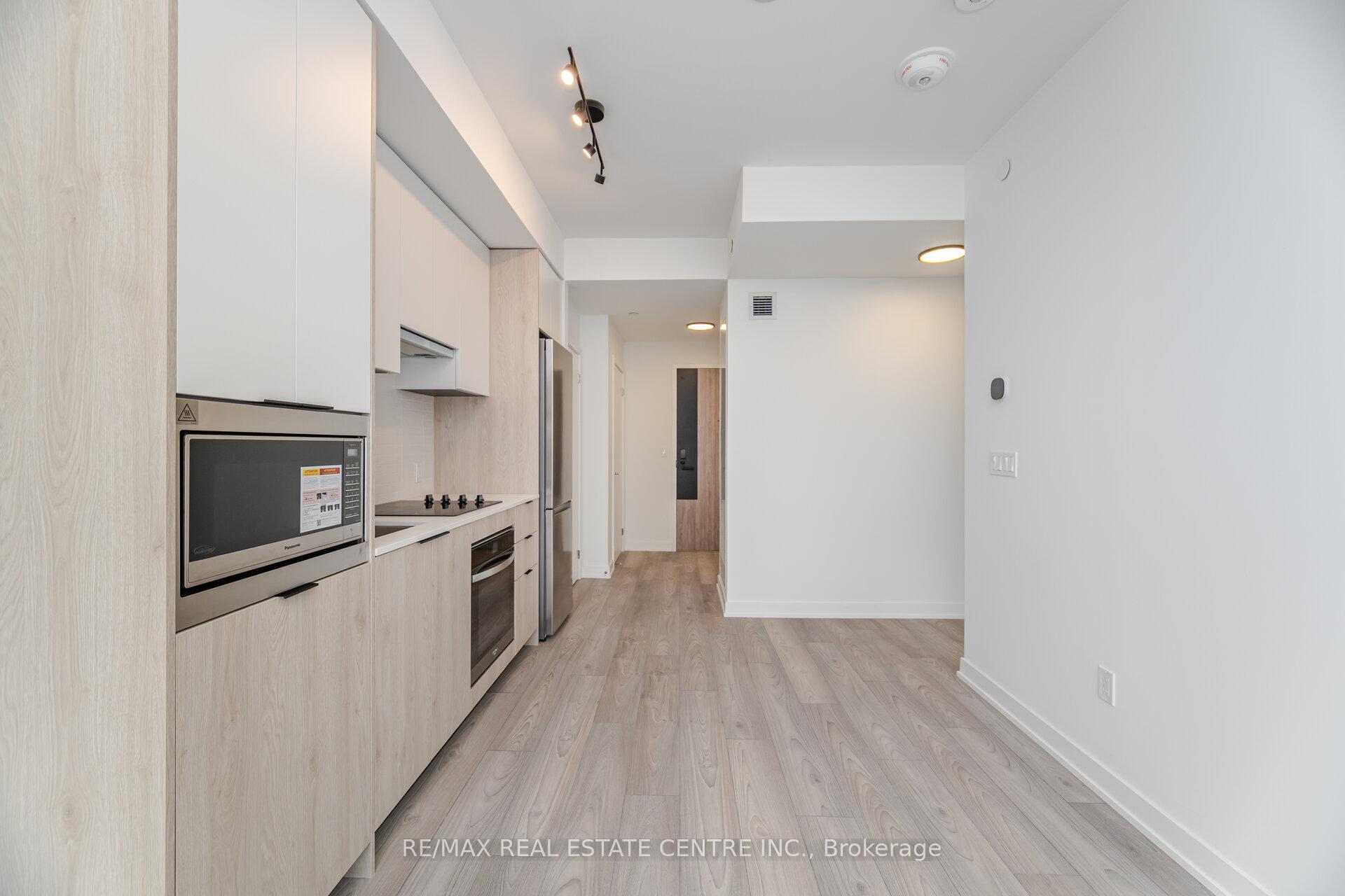 Photo 8 of Unit 432, 1007 The Queensway, Etobicoke, Islington-City Centre West — HOMEH