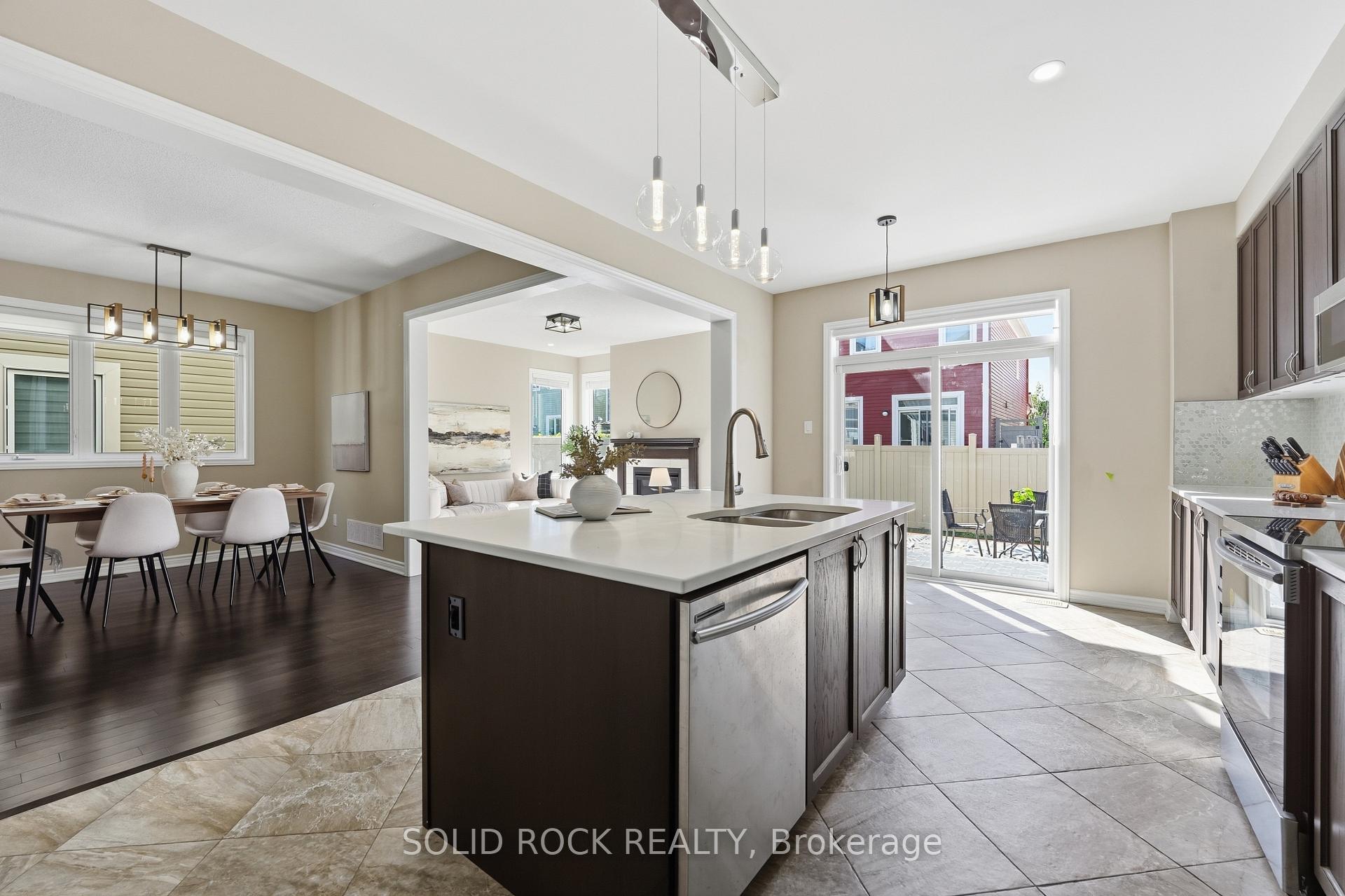 Photo 23 of 55 Solaris Drive, Ottawa, Kanata - Emerald Meadows/Trailwest — HOMEH