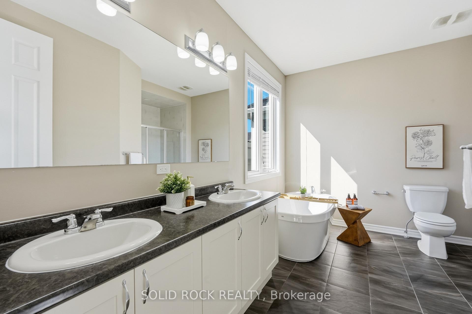 Photo 32 of 55 Solaris Drive, Ottawa, Kanata - Emerald Meadows/Trailwest — HOMEH