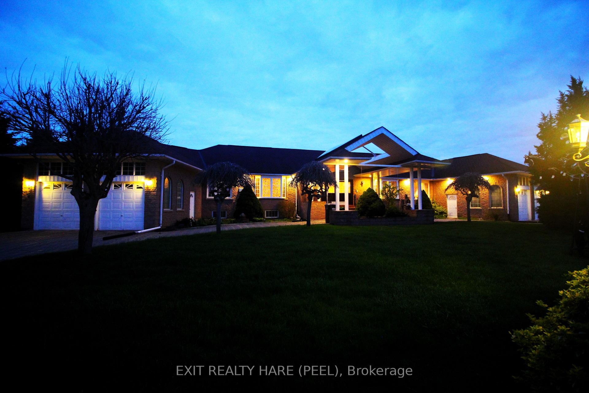 Photo 3 of 5 Glenbrook Boulevard, Brampton, Toronto Gore Rural Estate — HOMEH