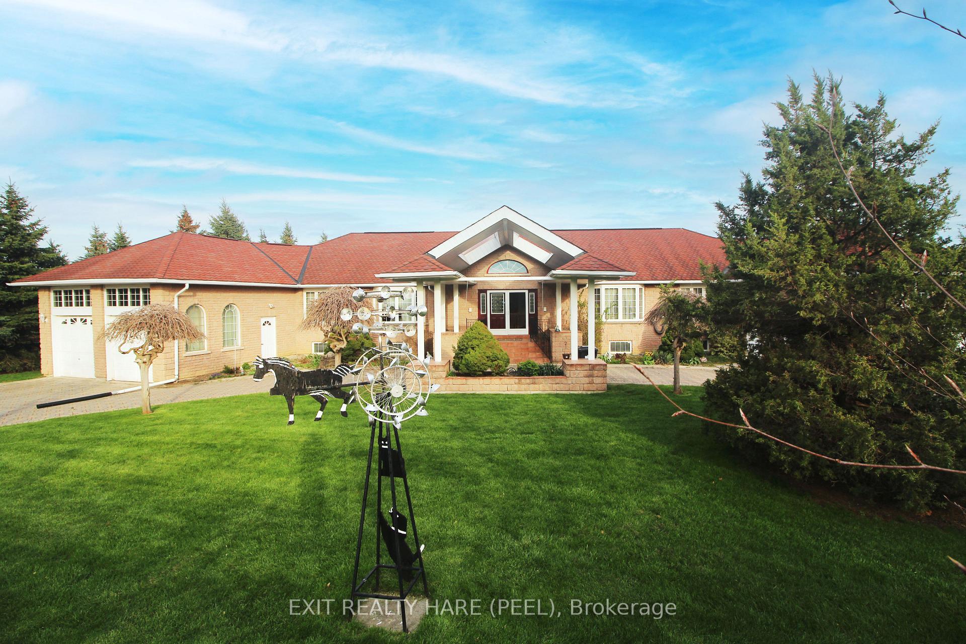 Photo 13 of 5 Glenbrook Boulevard, Brampton, Toronto Gore Rural Estate — HOMEH