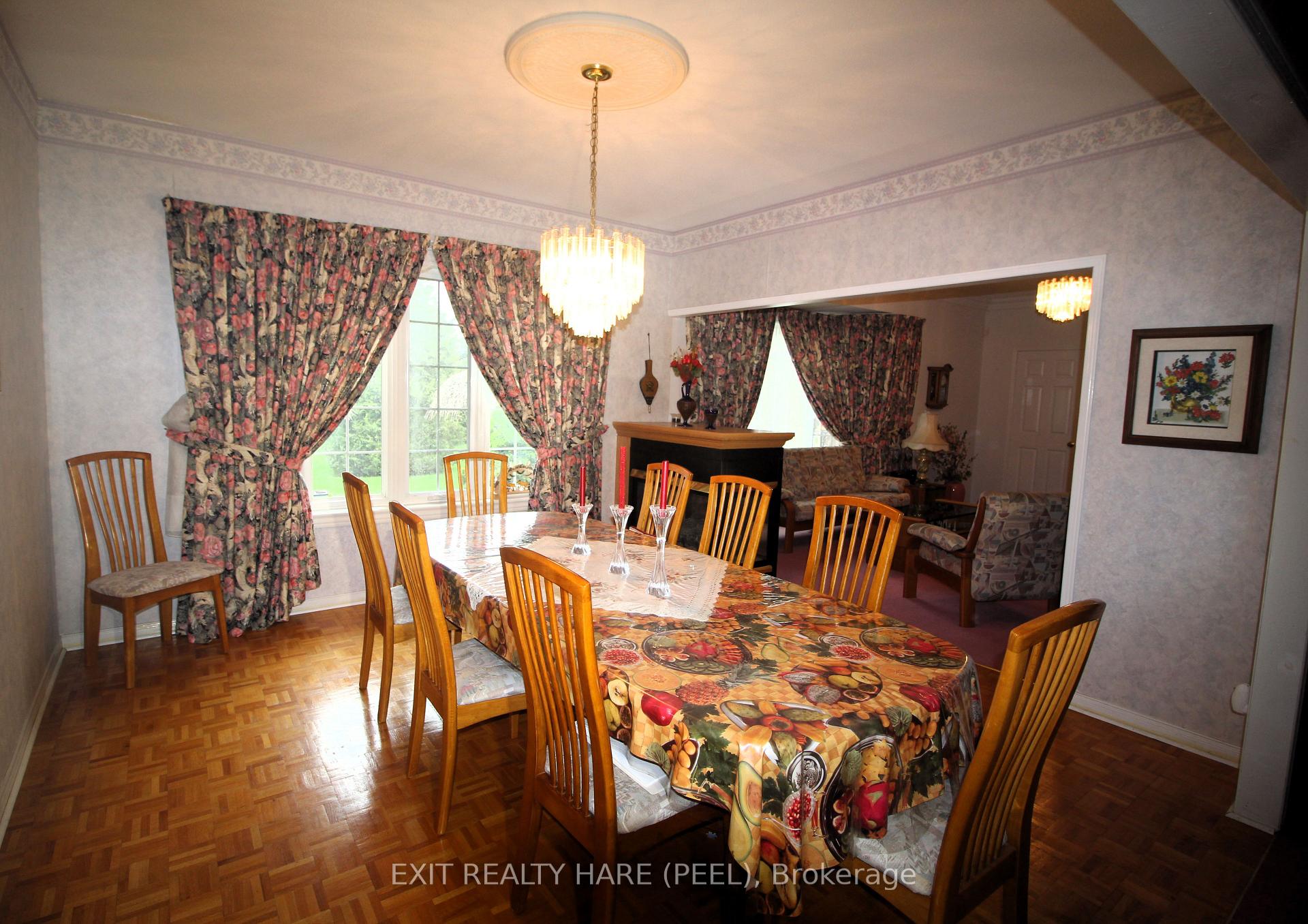 Photo 16 of 5 Glenbrook Boulevard, Brampton, Toronto Gore Rural Estate — HOMEH