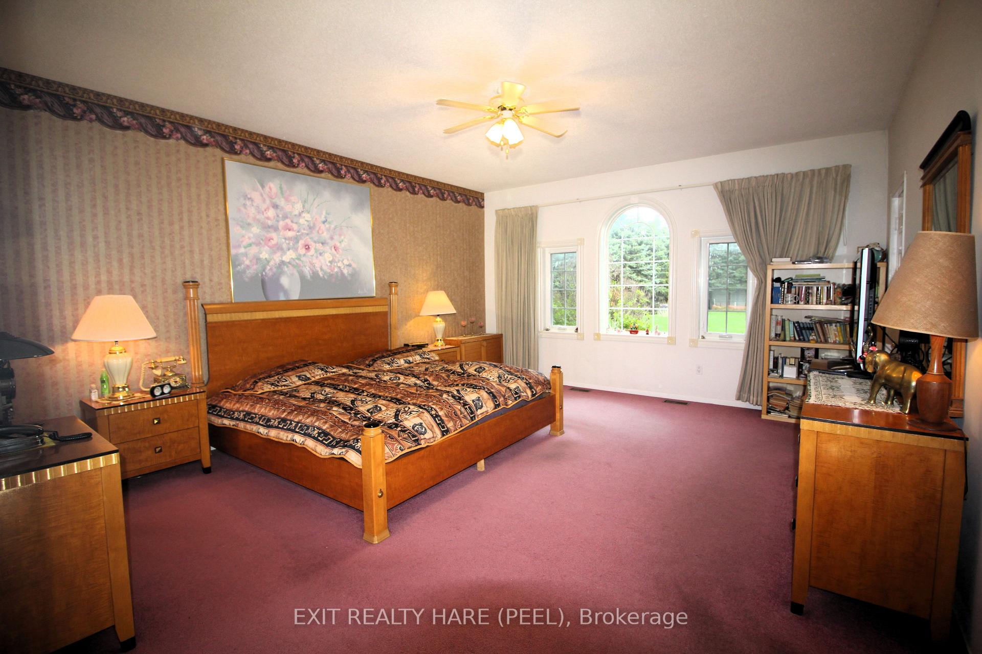 Photo 21 of 5 Glenbrook Boulevard, Brampton, Toronto Gore Rural Estate — HOMEH