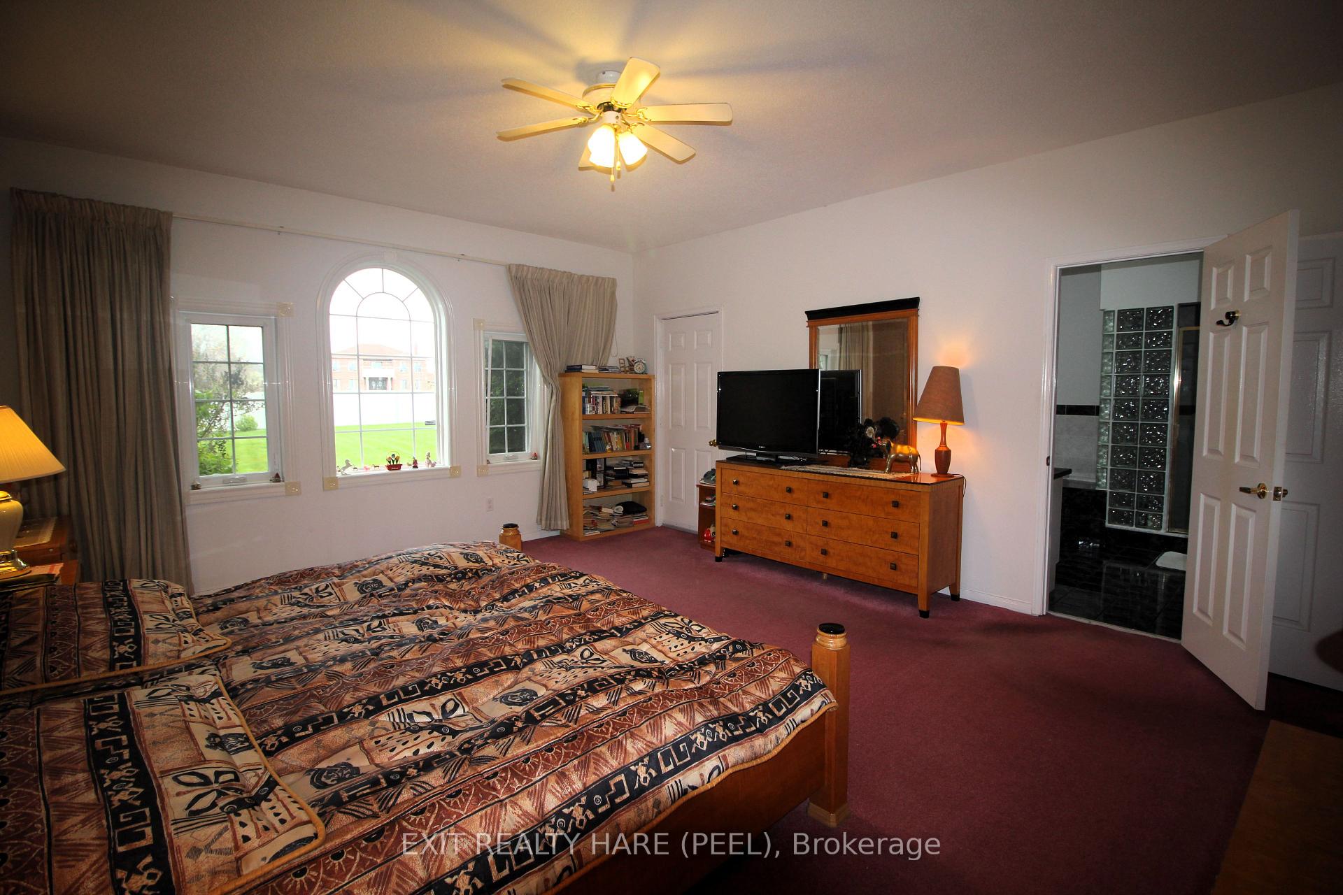 Photo 22 of 5 Glenbrook Boulevard, Brampton, Toronto Gore Rural Estate — HOMEH