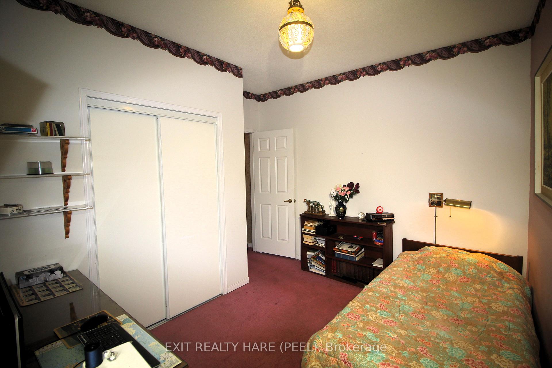 Photo 25 of 5 Glenbrook Boulevard, Brampton, Toronto Gore Rural Estate — HOMEH