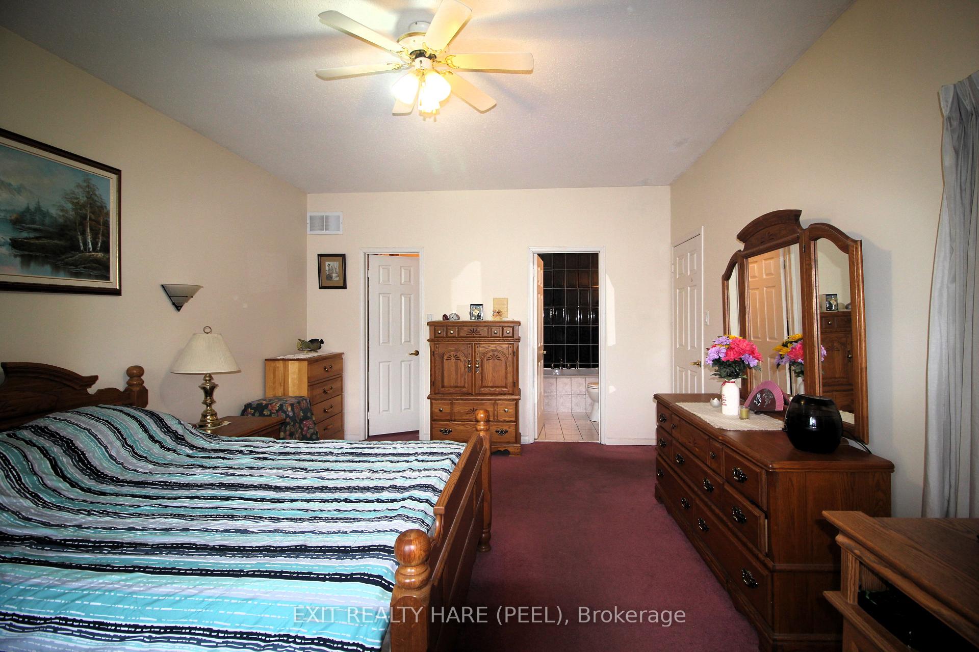 Photo 33 of 5 Glenbrook Boulevard, Brampton, Toronto Gore Rural Estate — HOMEH