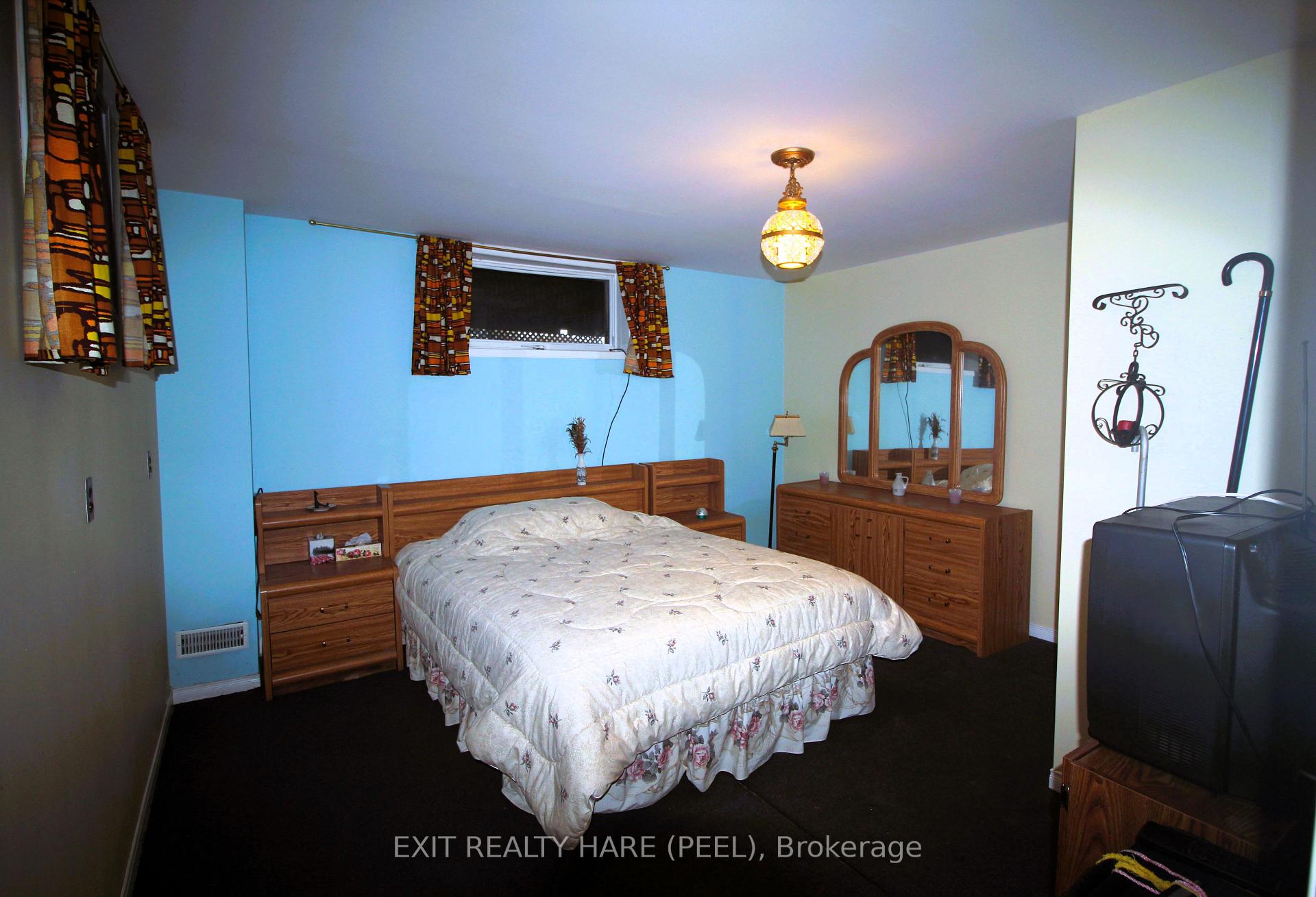 Photo 45 of 5 Glenbrook Boulevard, Brampton, Toronto Gore Rural Estate — HOMEH