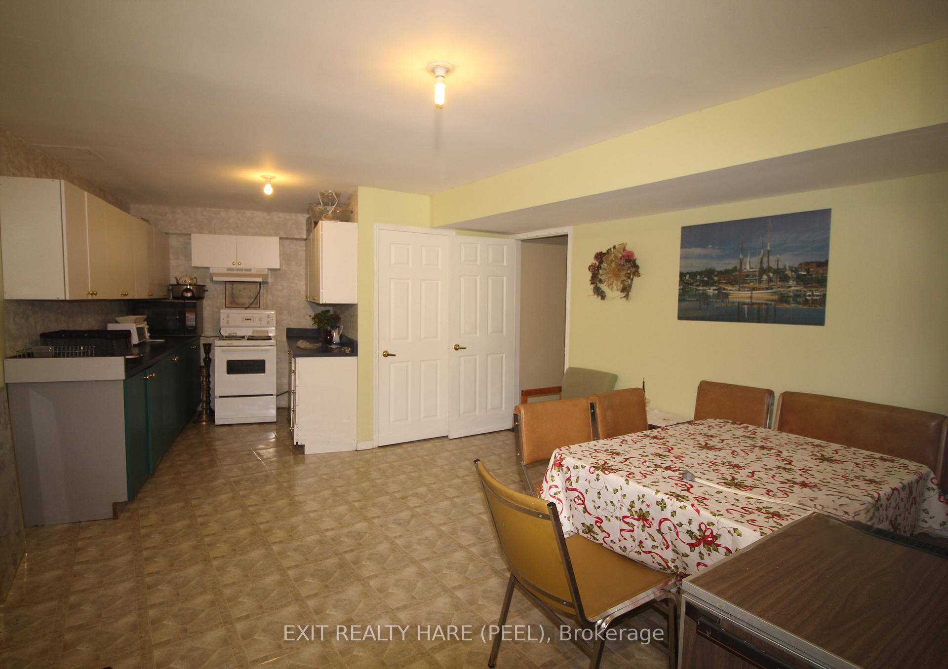 Photo 47 of 5 Glenbrook Boulevard, Brampton, Toronto Gore Rural Estate — HOMEH