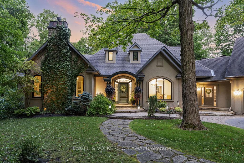 Photo 2 of 1412 Houston Crescent, Ottawa, Kanata - Rural Kanata (Central) — HOMEH