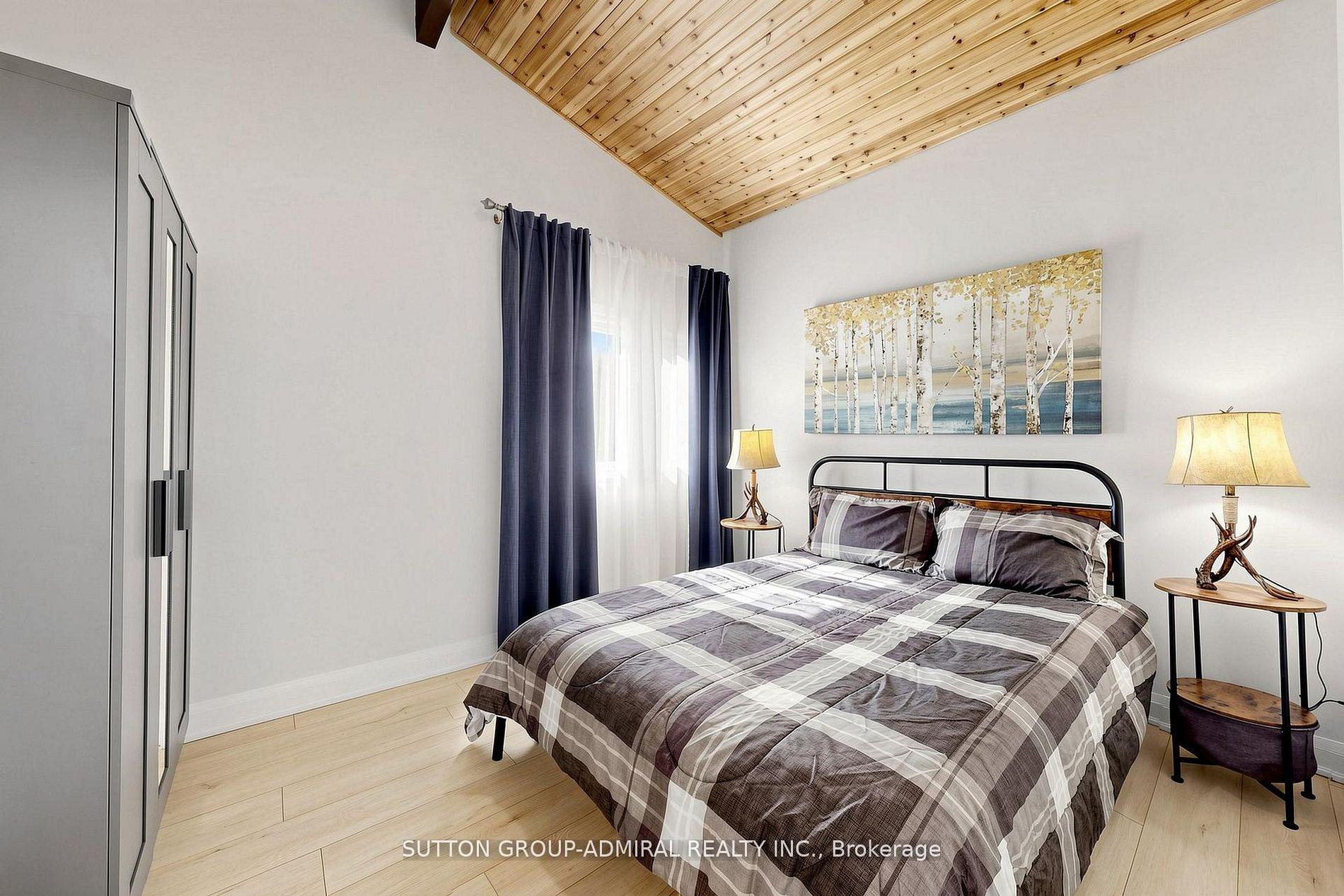 Photo 10 of 28 Timcourt Drive, Tiny, Rural Tiny — HOMEH