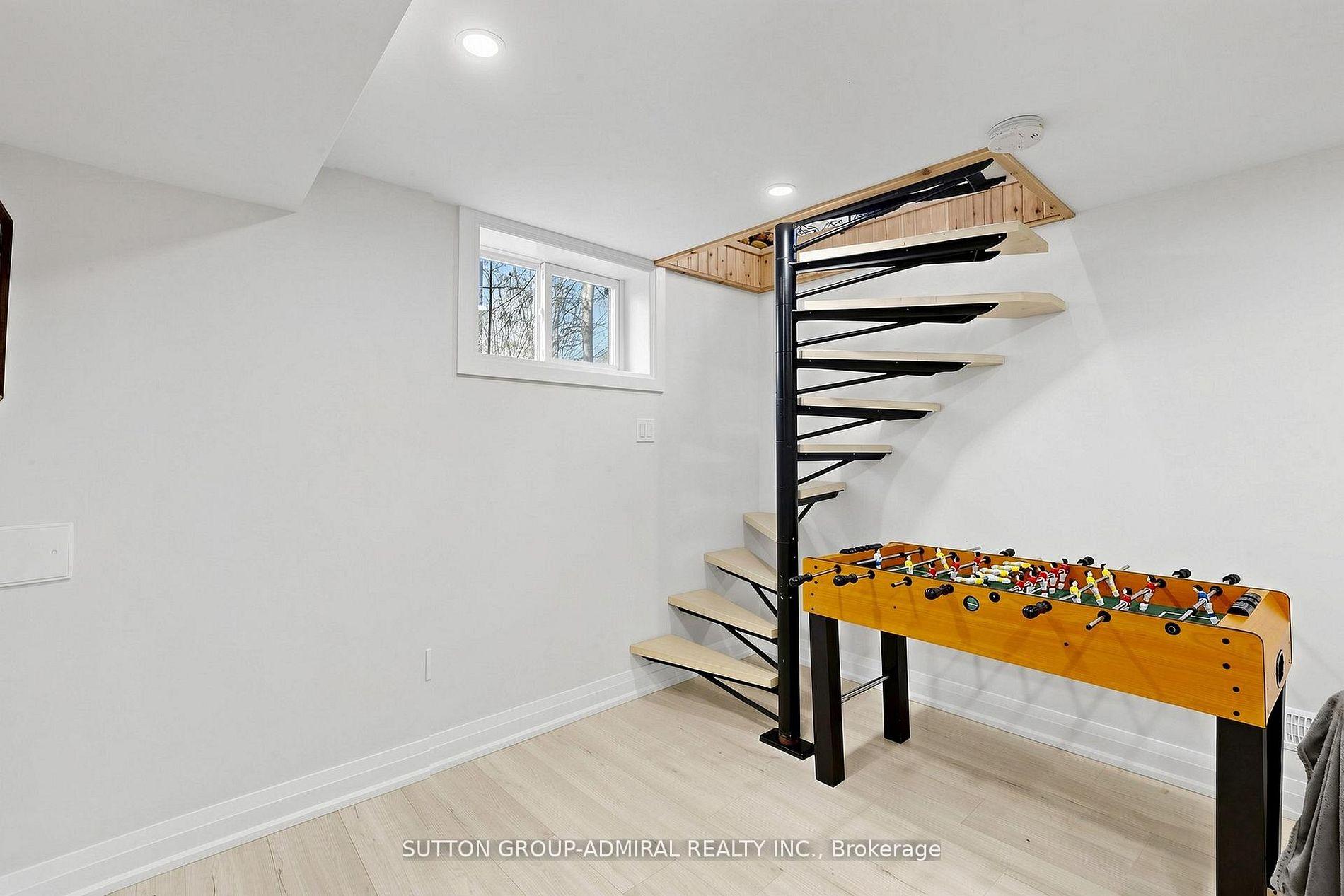 Photo 13 of 28 Timcourt Drive, Tiny, Rural Tiny — HOMEH