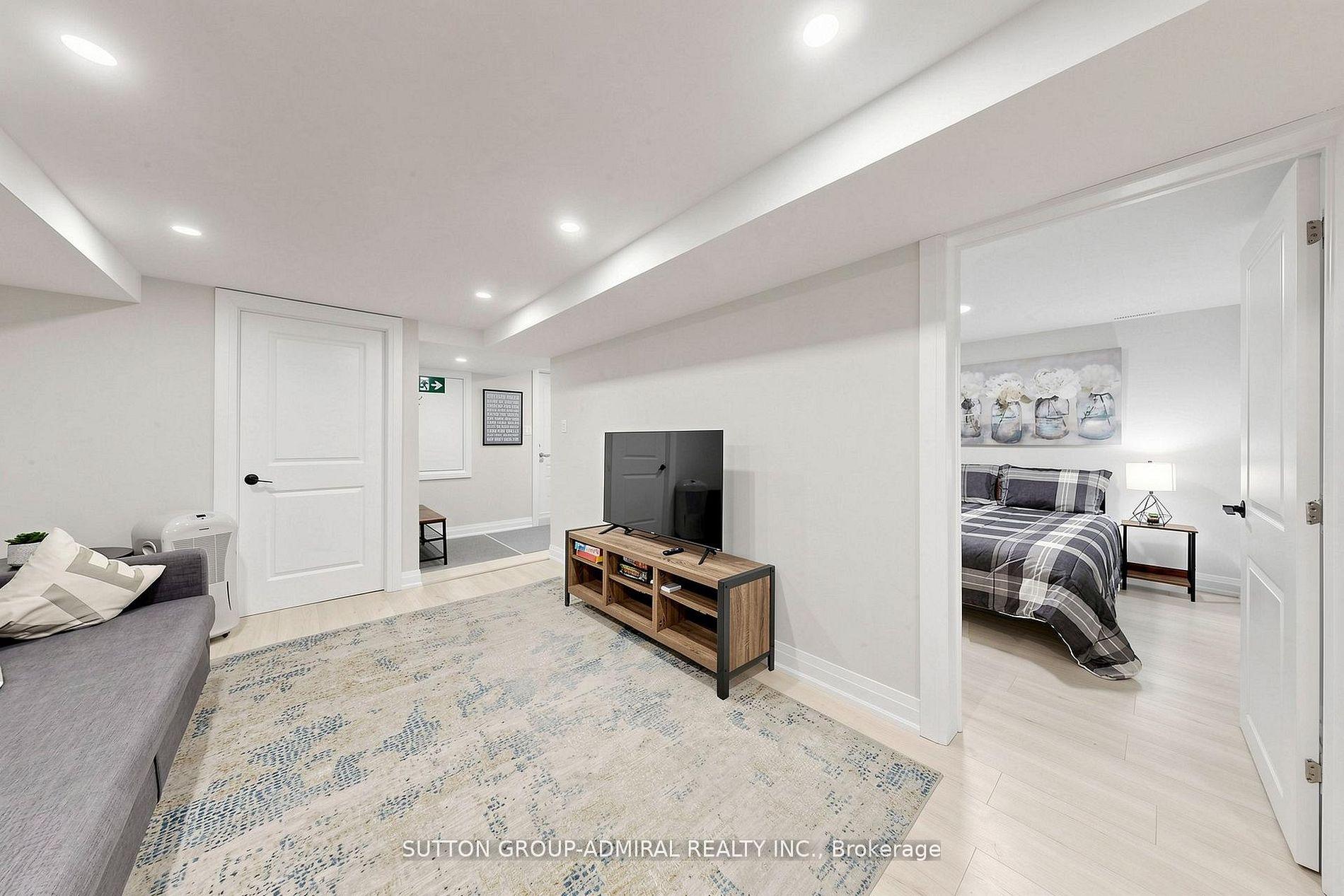 Photo 17 of 28 Timcourt Drive, Tiny, Rural Tiny — HOMEH