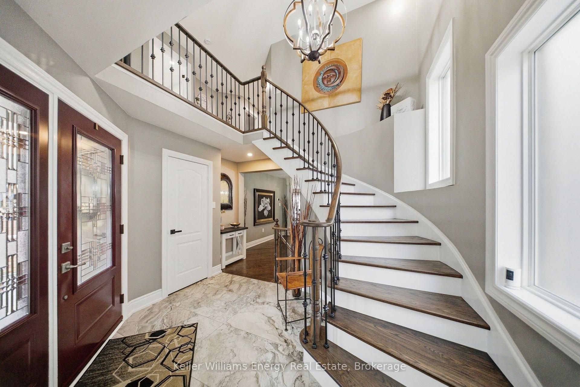 Photo 5 of 8 Holliman Lane, Ajax, South East — HOMEH