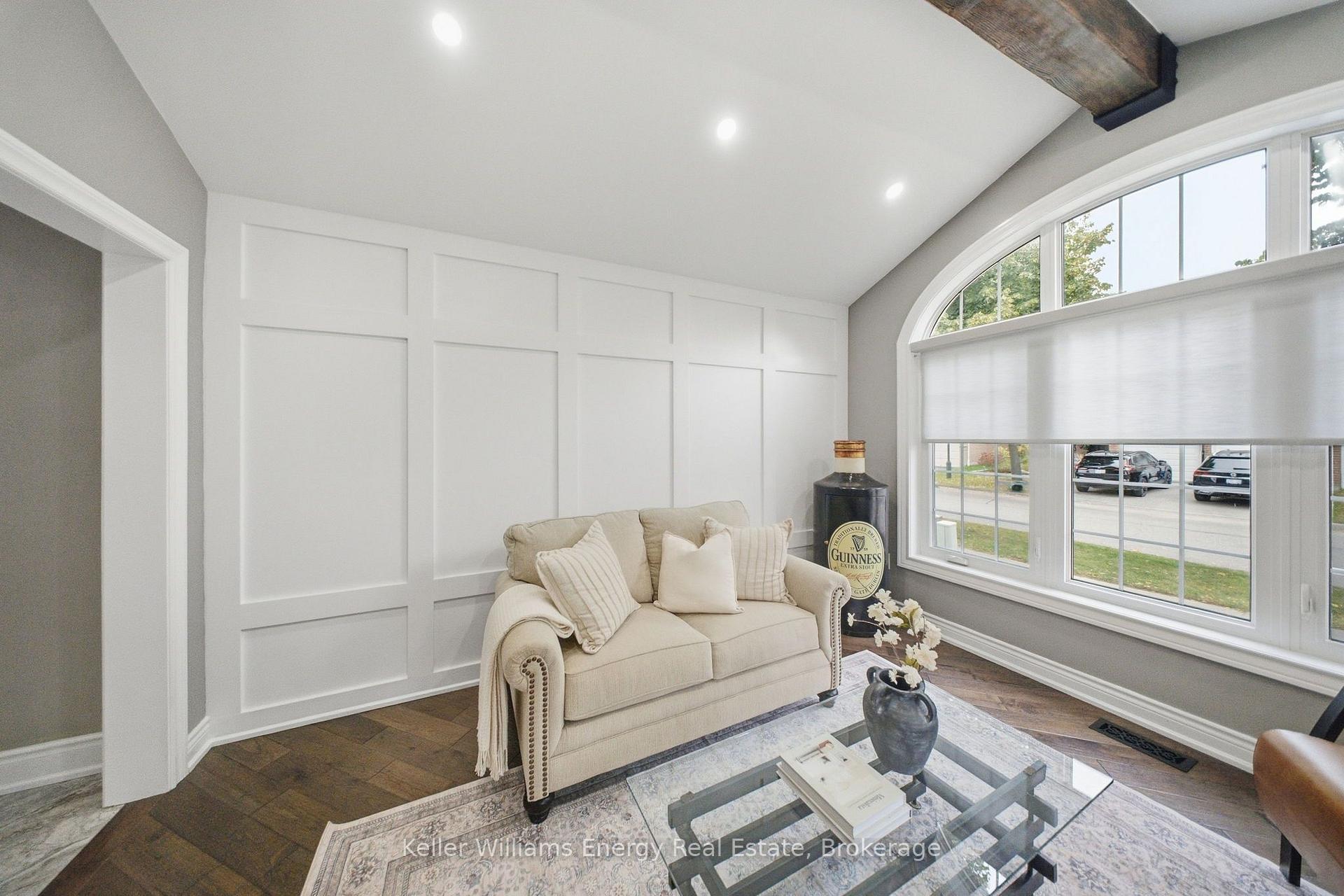 Photo 7 of 8 Holliman Lane, Ajax, South East — HOMEH