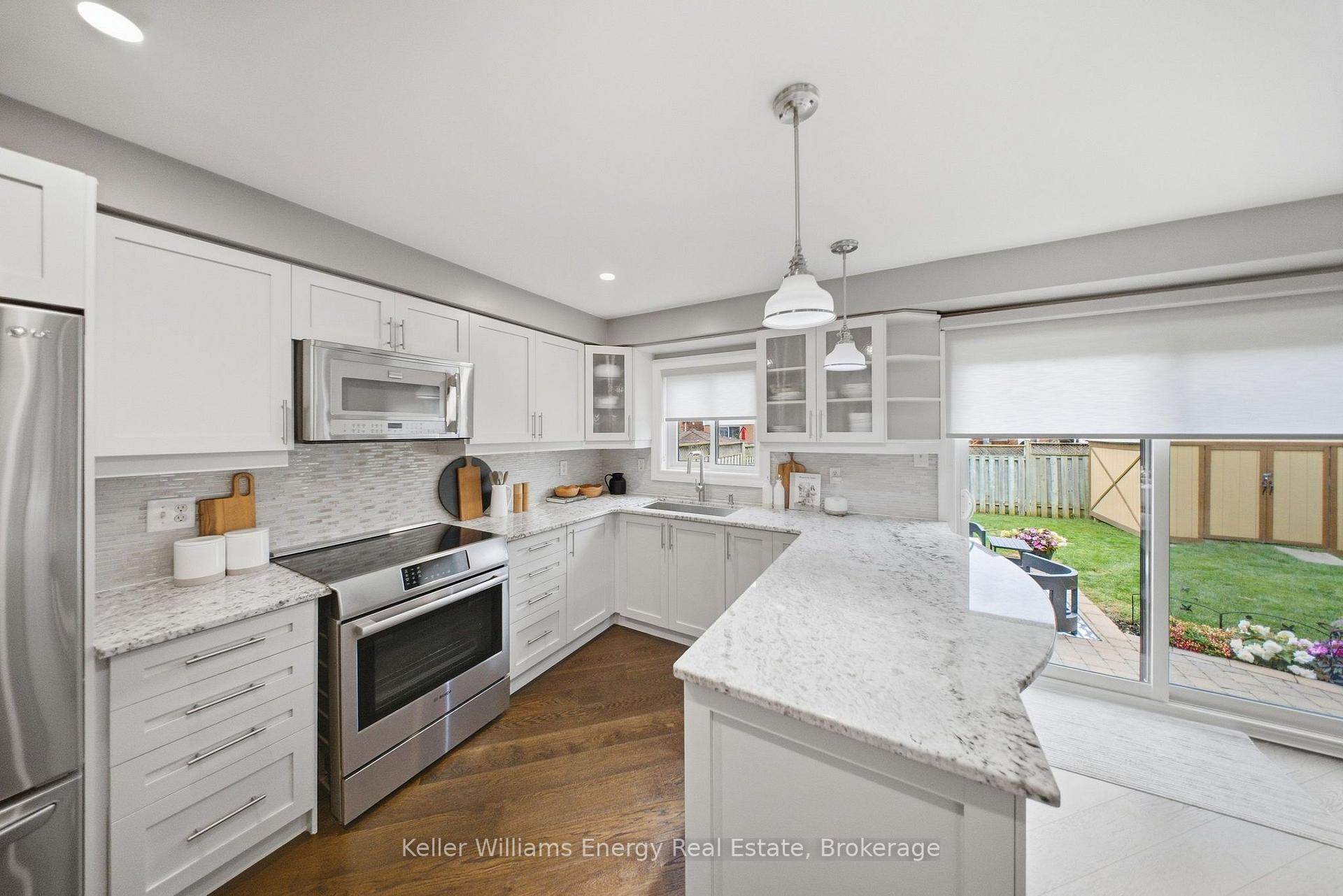 Photo 19 of 8 Holliman Lane, Ajax, South East — HOMEH