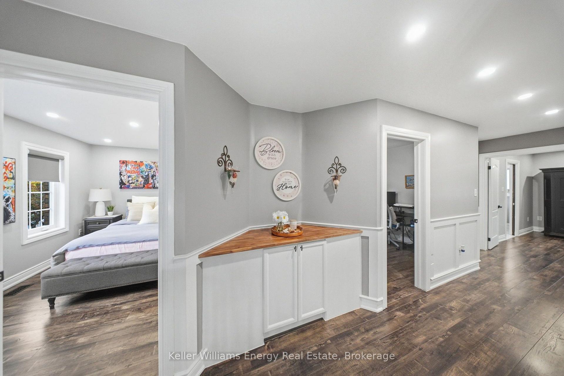 Photo 25 of 8 Holliman Lane, Ajax, South East — HOMEH