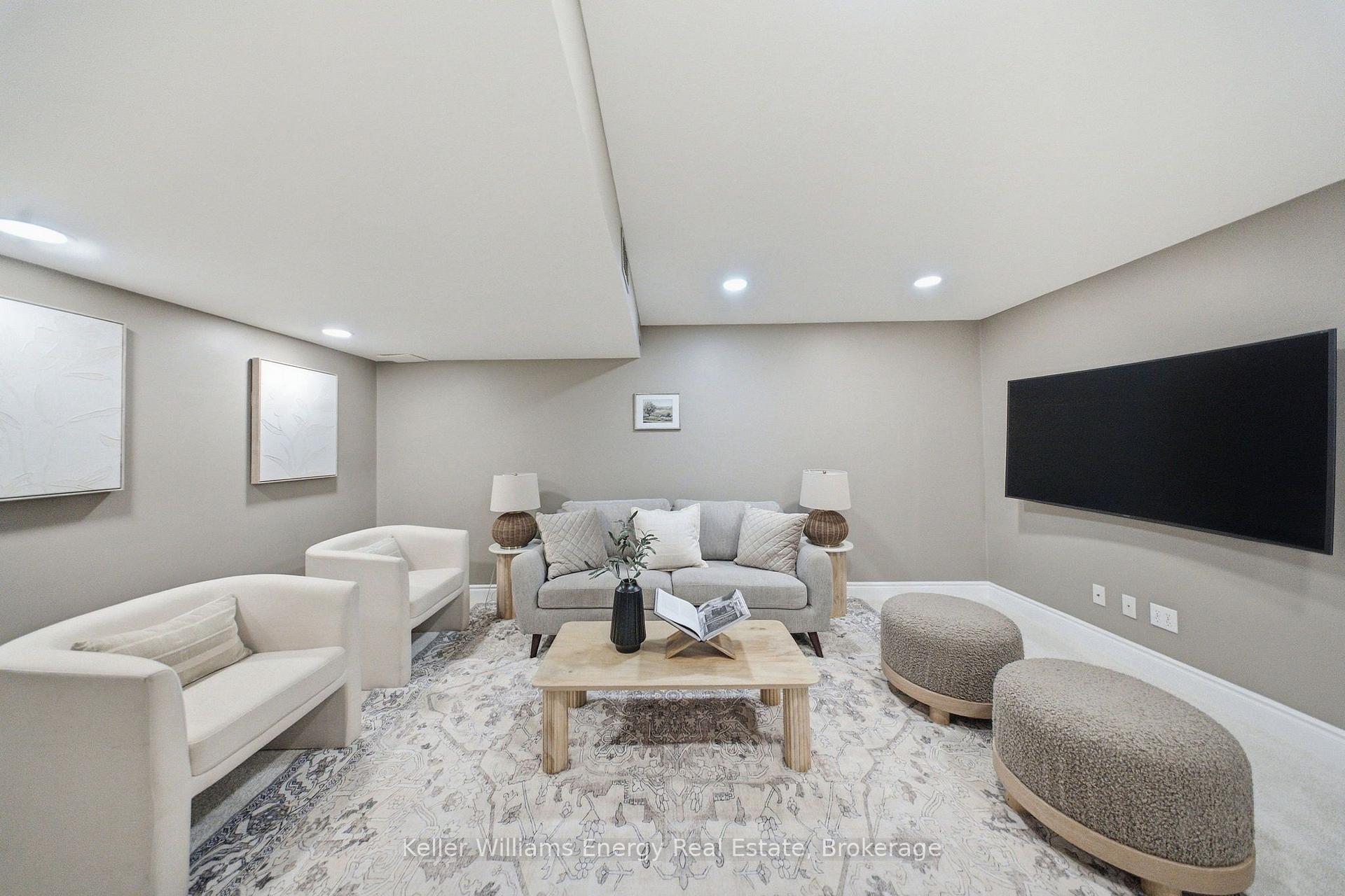 Photo 40 of 8 Holliman Lane, Ajax, South East — HOMEH