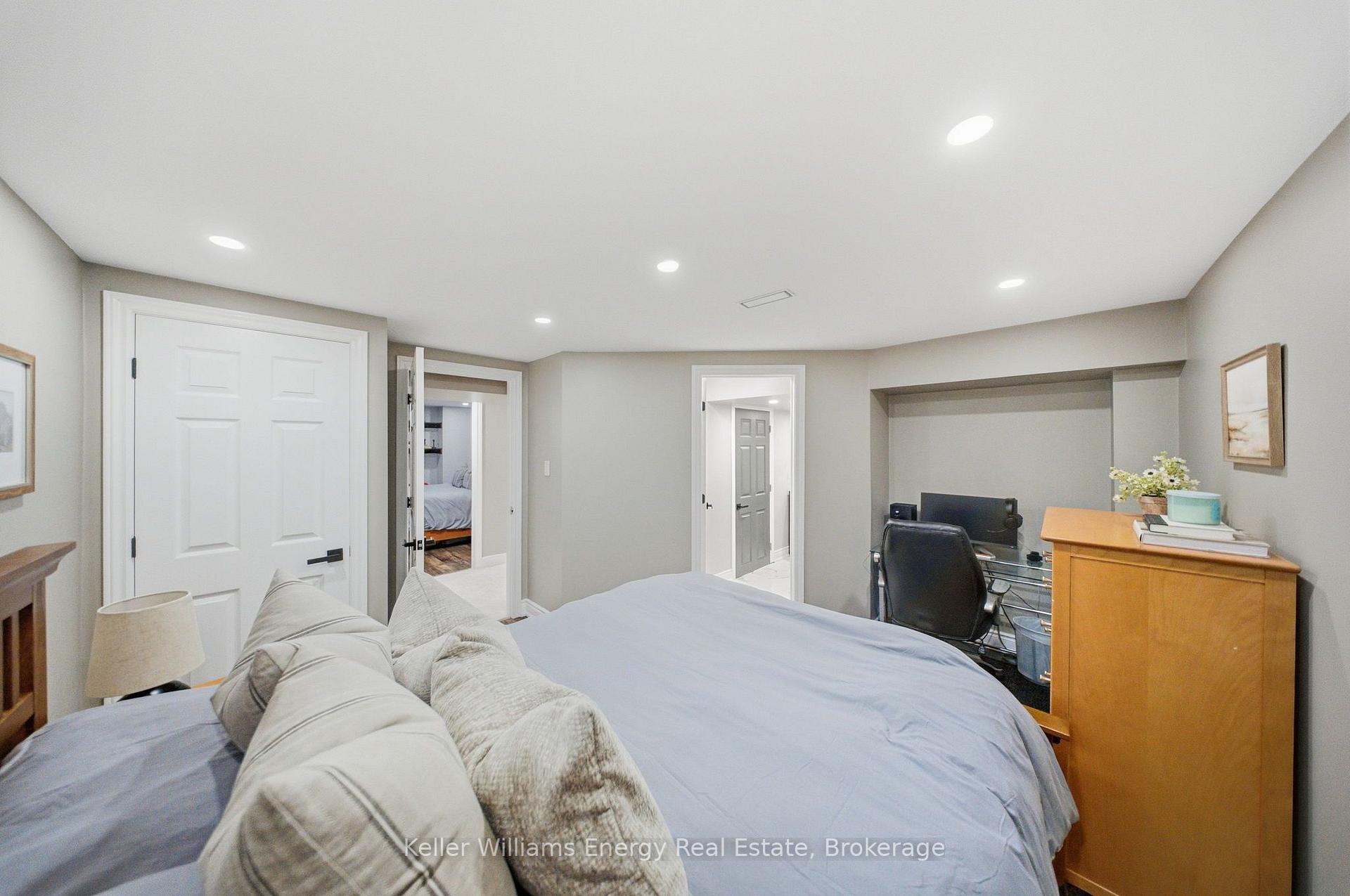 Photo 43 of 8 Holliman Lane, Ajax, South East — HOMEH