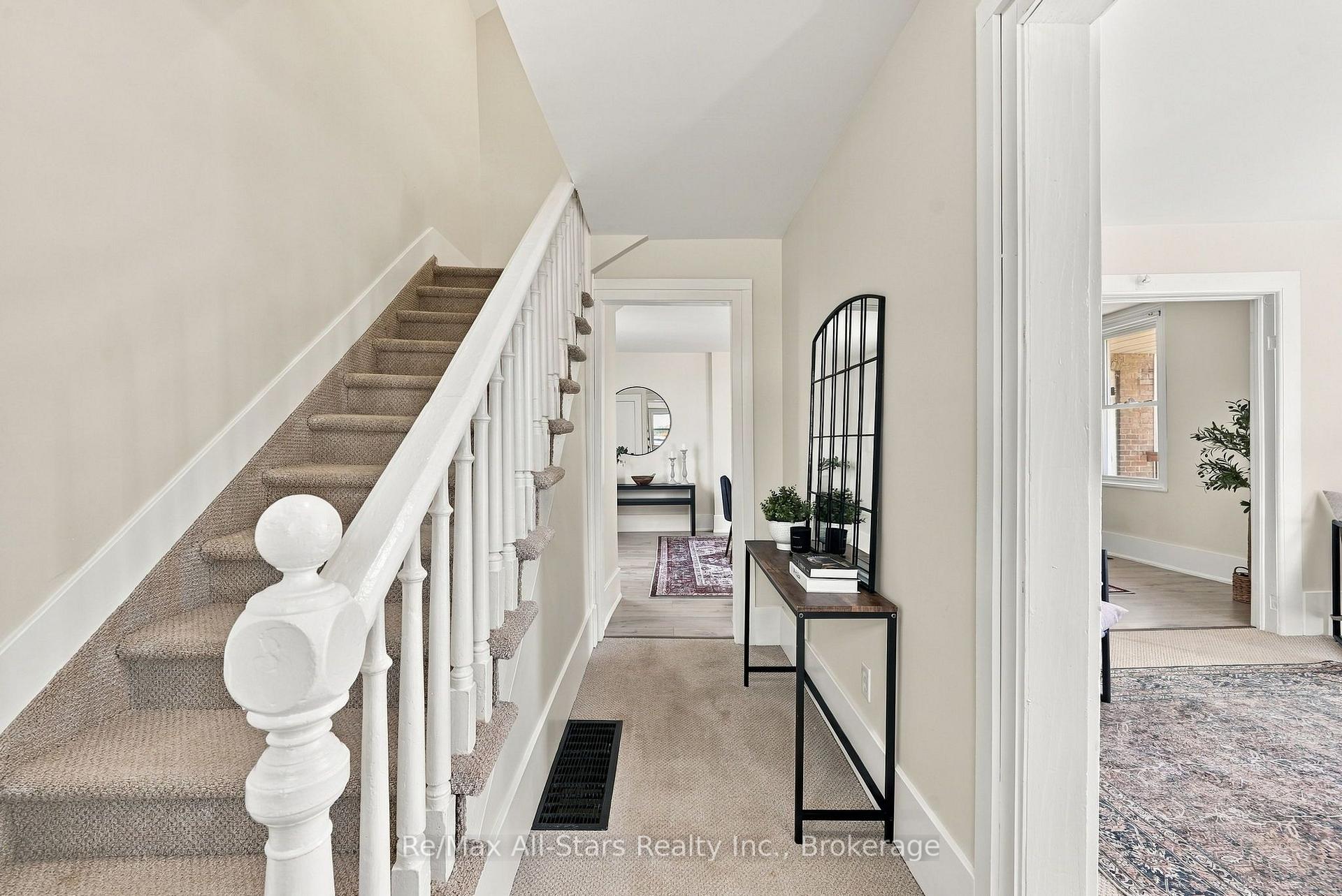 Photo 16 of 3 Bertie Street, Kawartha Lakes, Lindsay — HOMEH