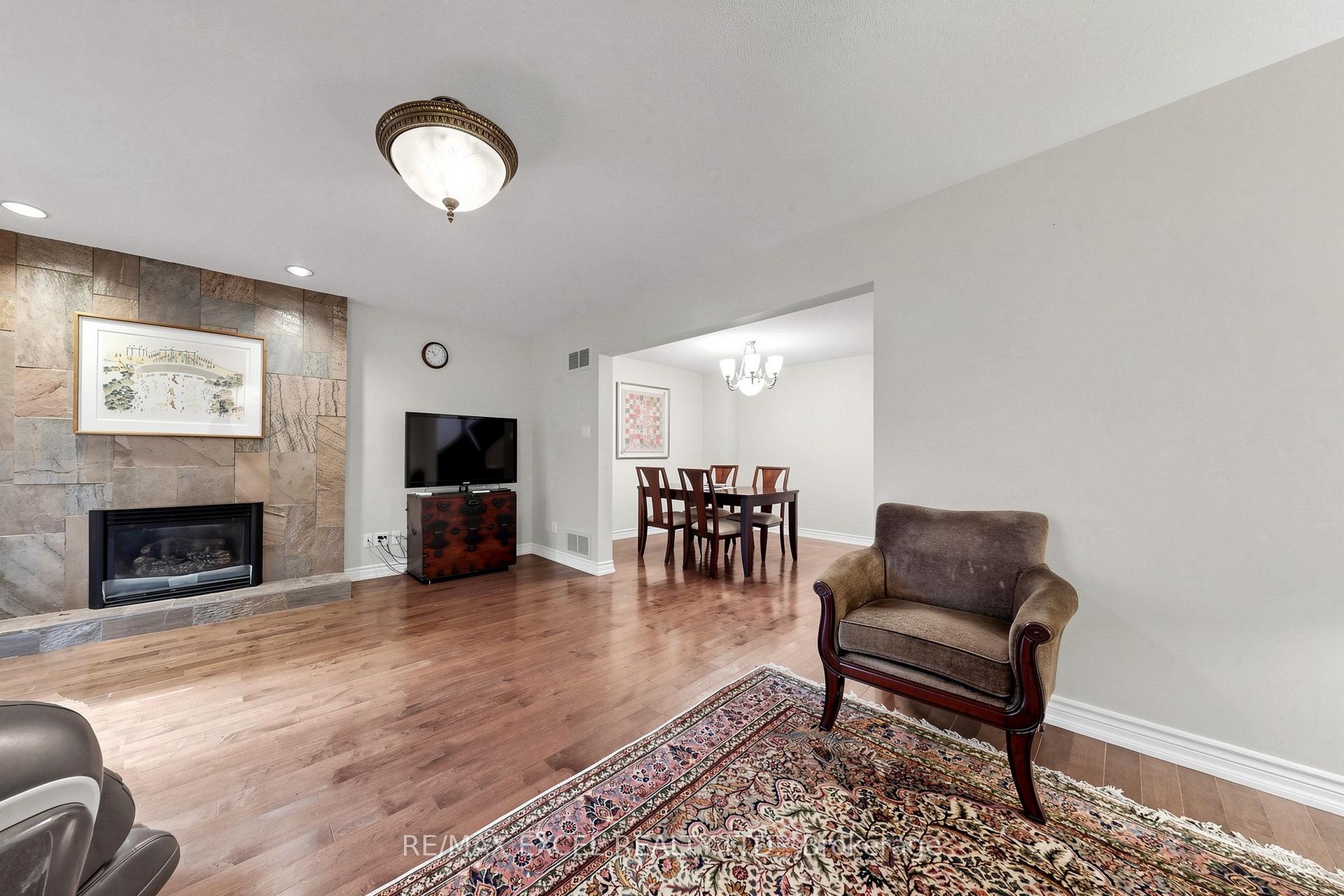 Photo 8 of Unit 55, 65 Quail Valley Lane, Markham, German Mills — HOMEH