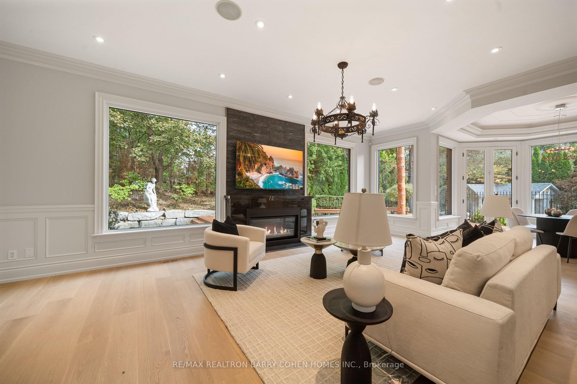 Photo 20 of 13 Legacy Court, North York, St. Andrew-Windfields — HOMEH