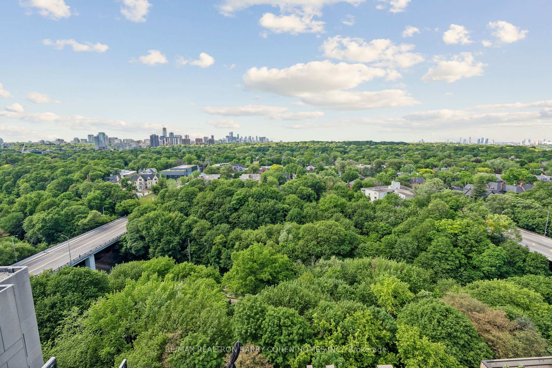 Photo 37 of Unit 301, 360 Bloor Street E, Toronto, Rosedale-Moore Park — HOMEH