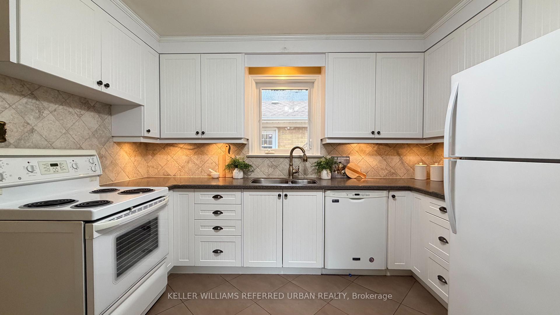 Photo 17 of 71 Agincourt Drive, Scarborough, Agincourt South-Malvern West — HOMEH