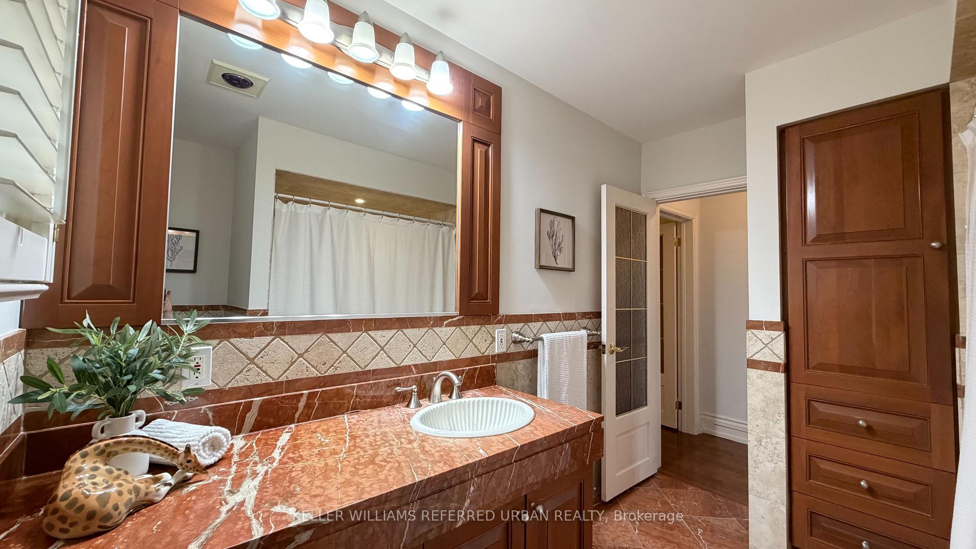 Photo 26 of 71 Agincourt Drive, Scarborough, Agincourt South-Malvern West — HOMEH