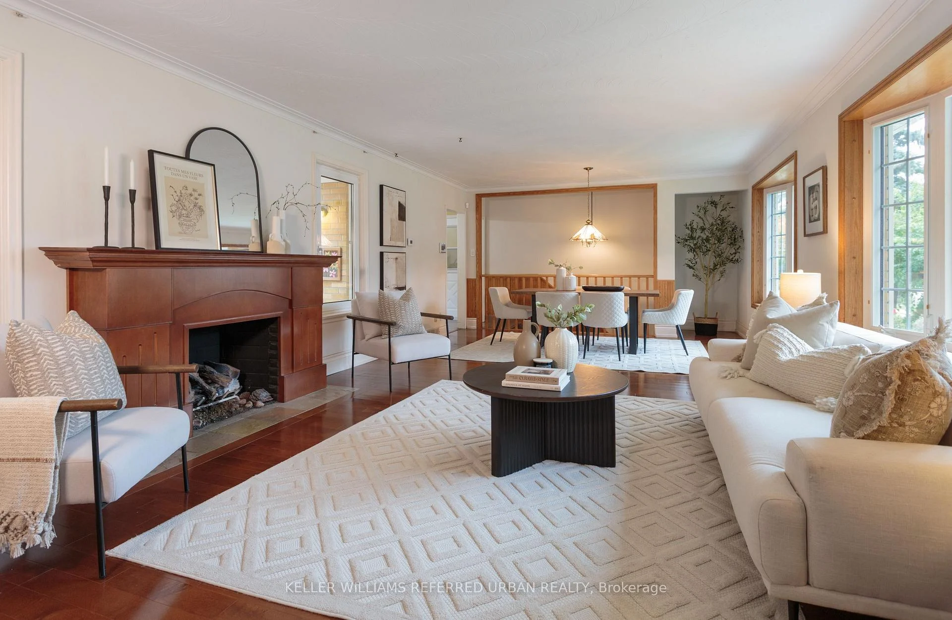 Photo 5 of 71 Agincourt Drive, Scarborough, Agincourt South-Malvern West — HOMEH
