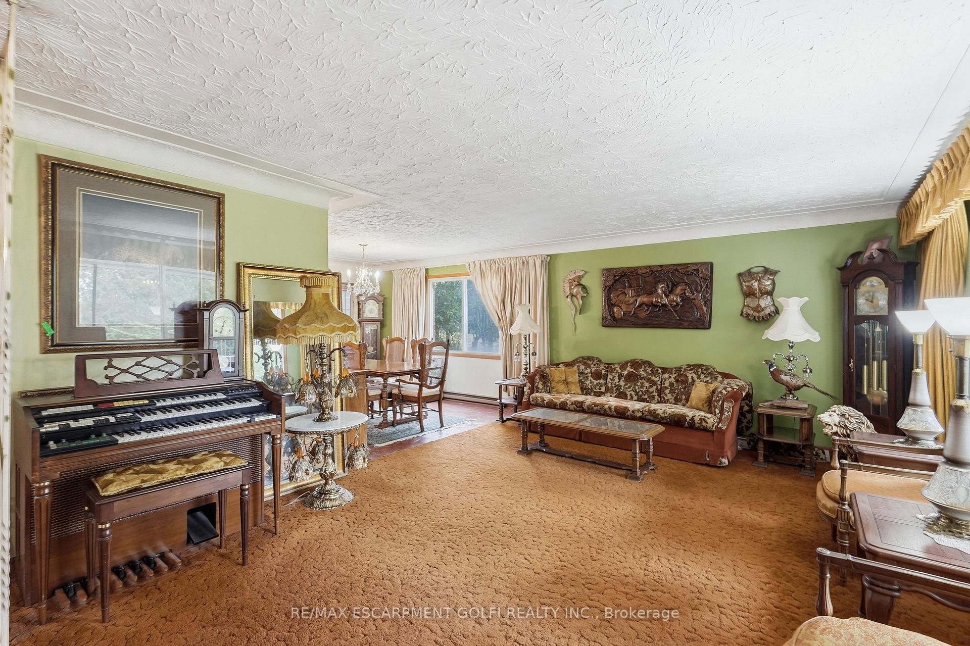 Photo 5 of 612 Doan's Ridge Road, Welland, Cooks Mills — HOMEH