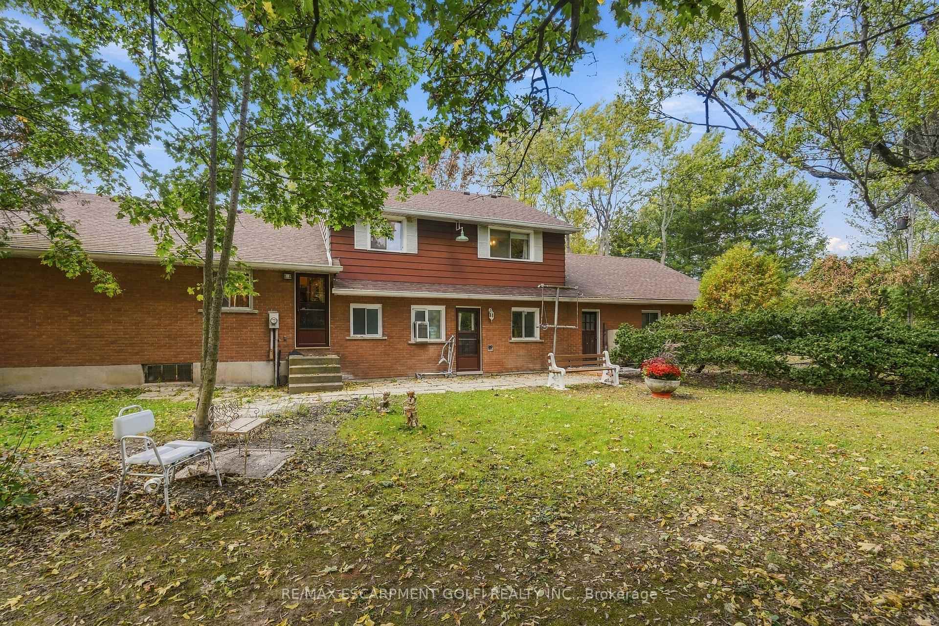 Photo 19 of 612 Doan's Ridge Road, Welland, Cooks Mills — HOMEH